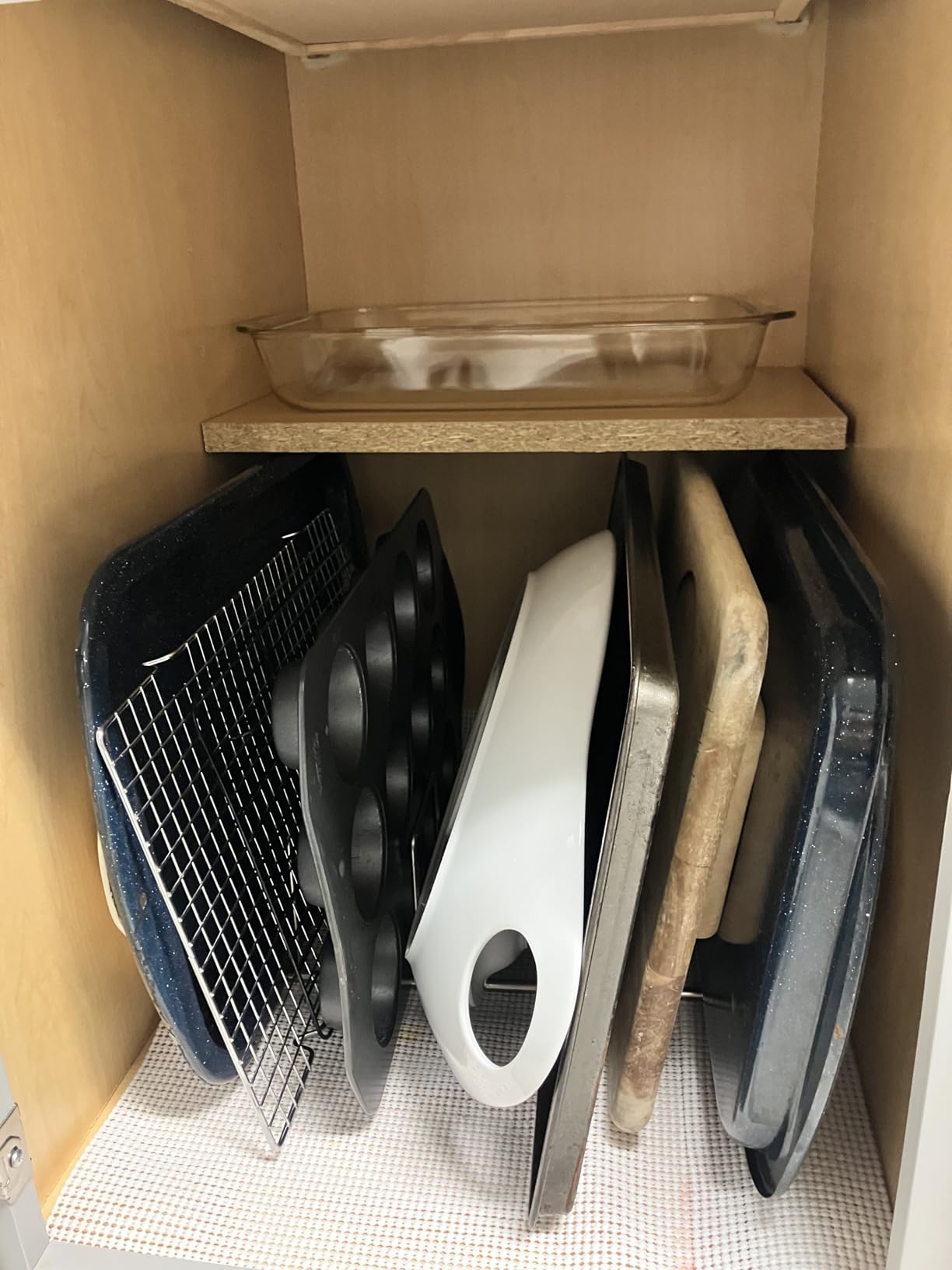 Spectrum Euro Kitchen Organizer Metal Dish Rack Cutting Board Holder Stand for Countertop or Inside Cabinet Organization, 8 Slot Cutting Board Plate Drying Rack for Bakeware Storage, Satin Nickel customer photo 1