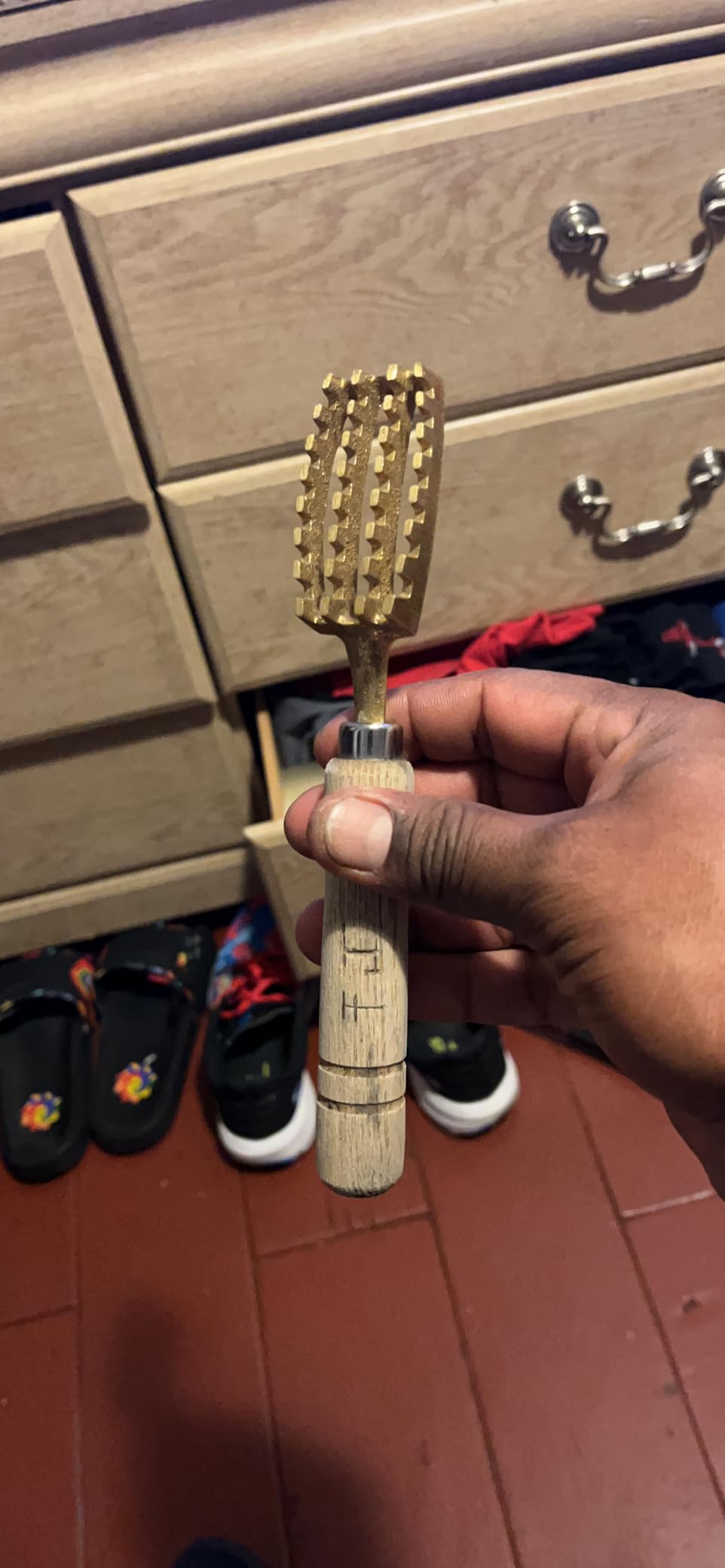 Brass Fish Scaler L customer photo 1