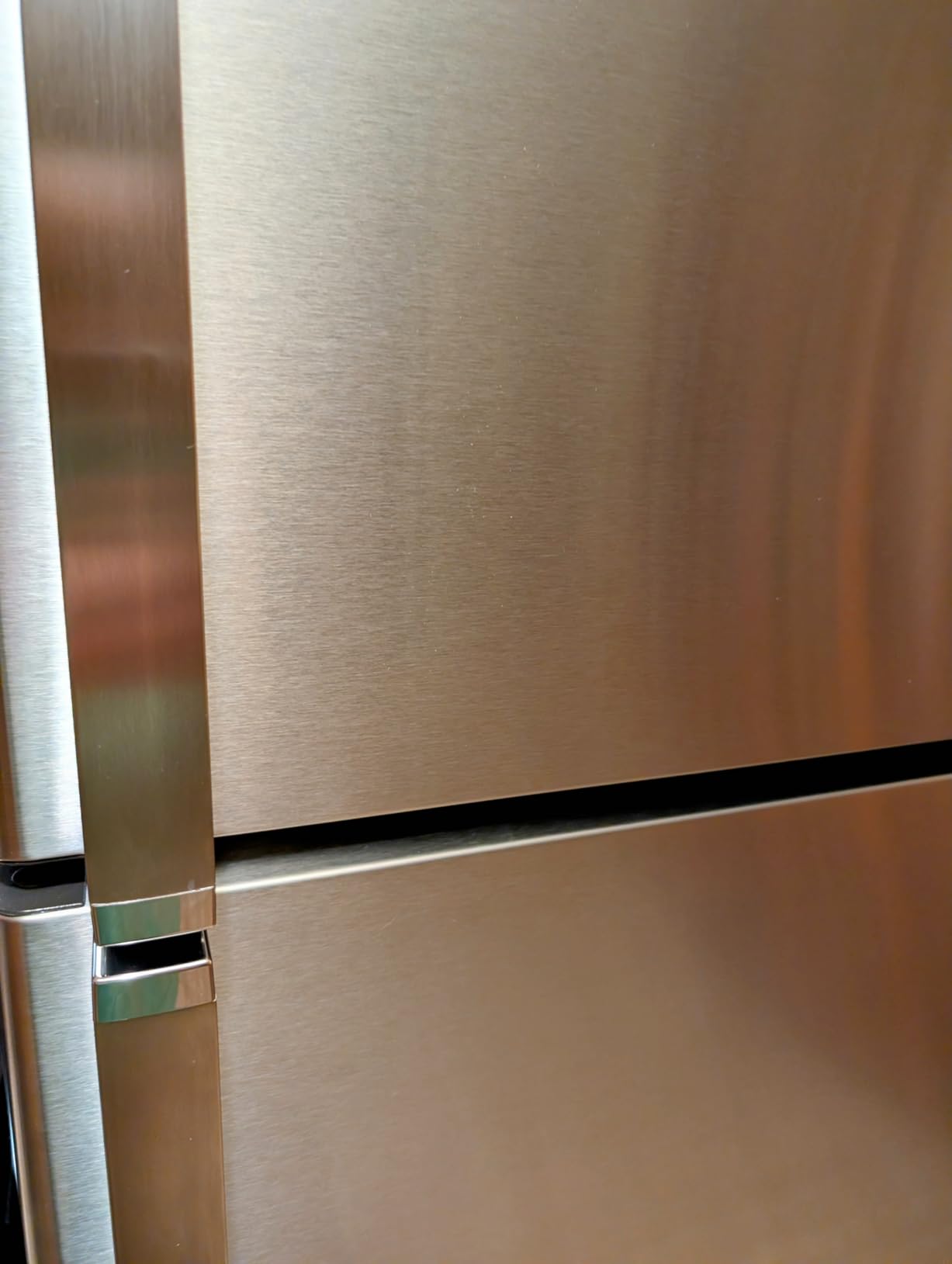 HOPE'S Perfect Stainless Steel Cleaner and Polish, 22-Ounce, Streak-Free Self-Polishing Formula, Blocks Fingerprints, 1 Pack customer photo 1