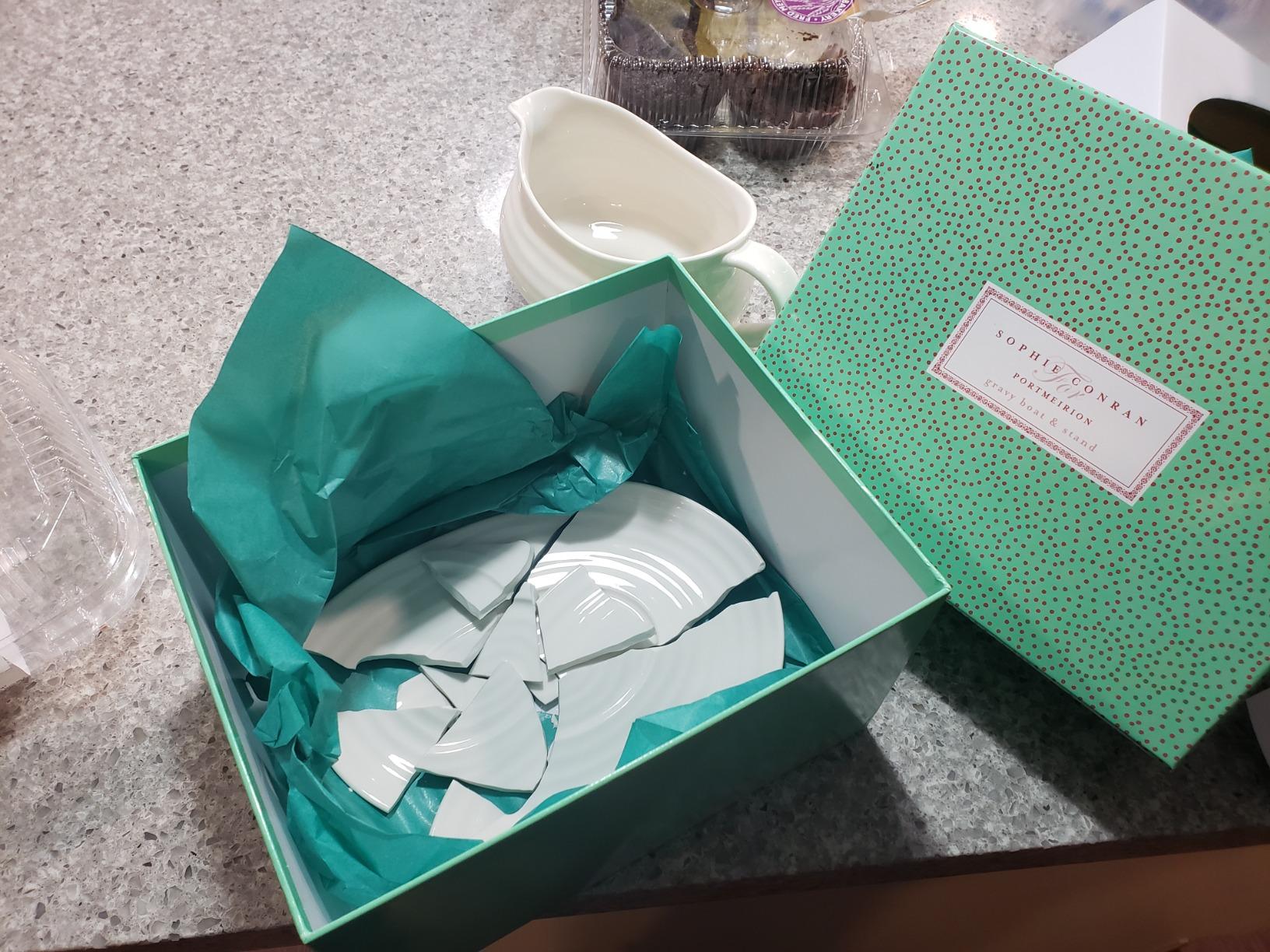 Portmeirion Sophie Conran Gravy Boat with Stand, 24 oz Fine Porcelain White Sauce Server - Oven, Microwave, Freezer & Dishwasher Safe - 9.5 in Dinnerware for Entertaining & Dining customer photo 1