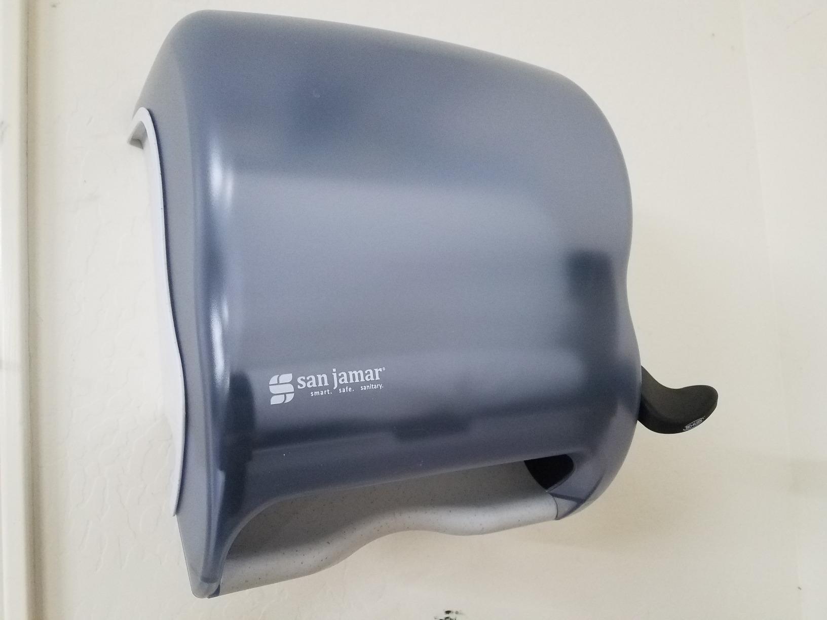 San Jamar Classic Element Paper Towel Dispenser Wall-Mounted Commercial Roll Dispenser, Fits All Core Sizes with Lever for Bathroom, Kitchens, and Restaurants customer photo 1