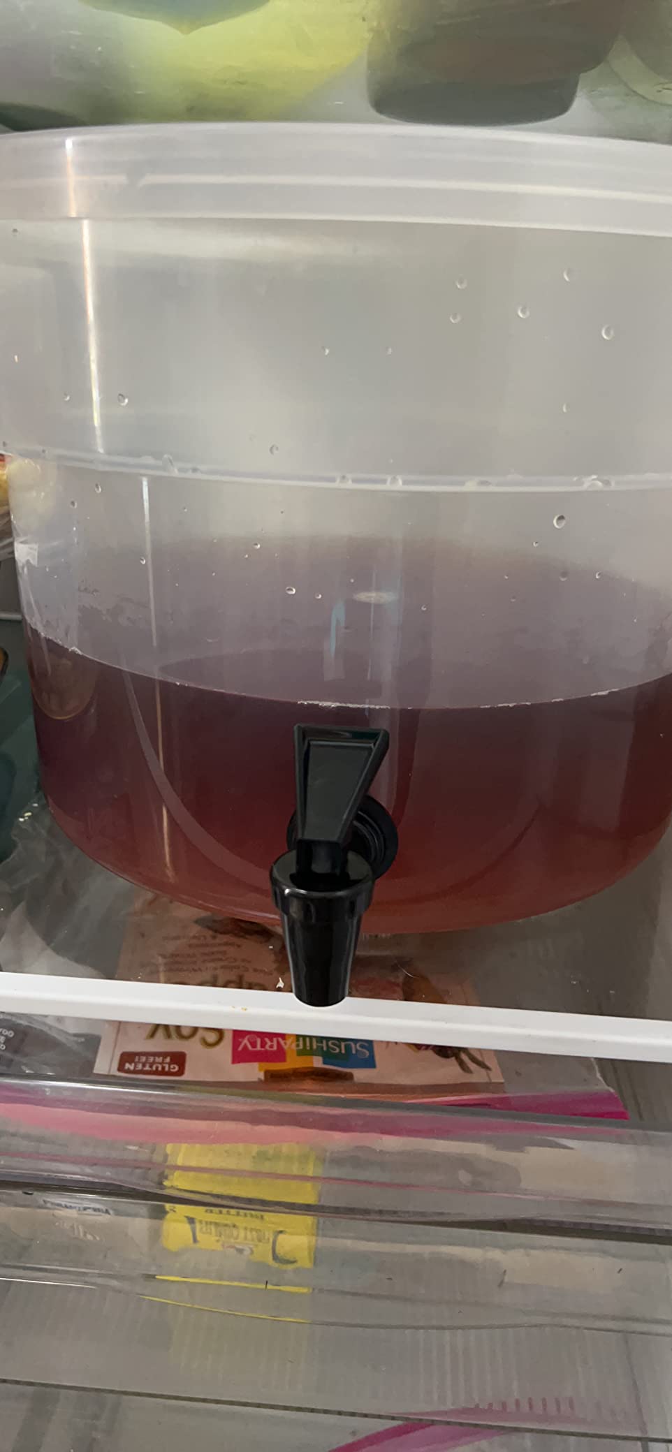 Carlisle FoodService Products Round Beverage Dispenser Drink Dispenser with Spigot for Catering, Plastic, 3 Gallons, Clear customer photo 1