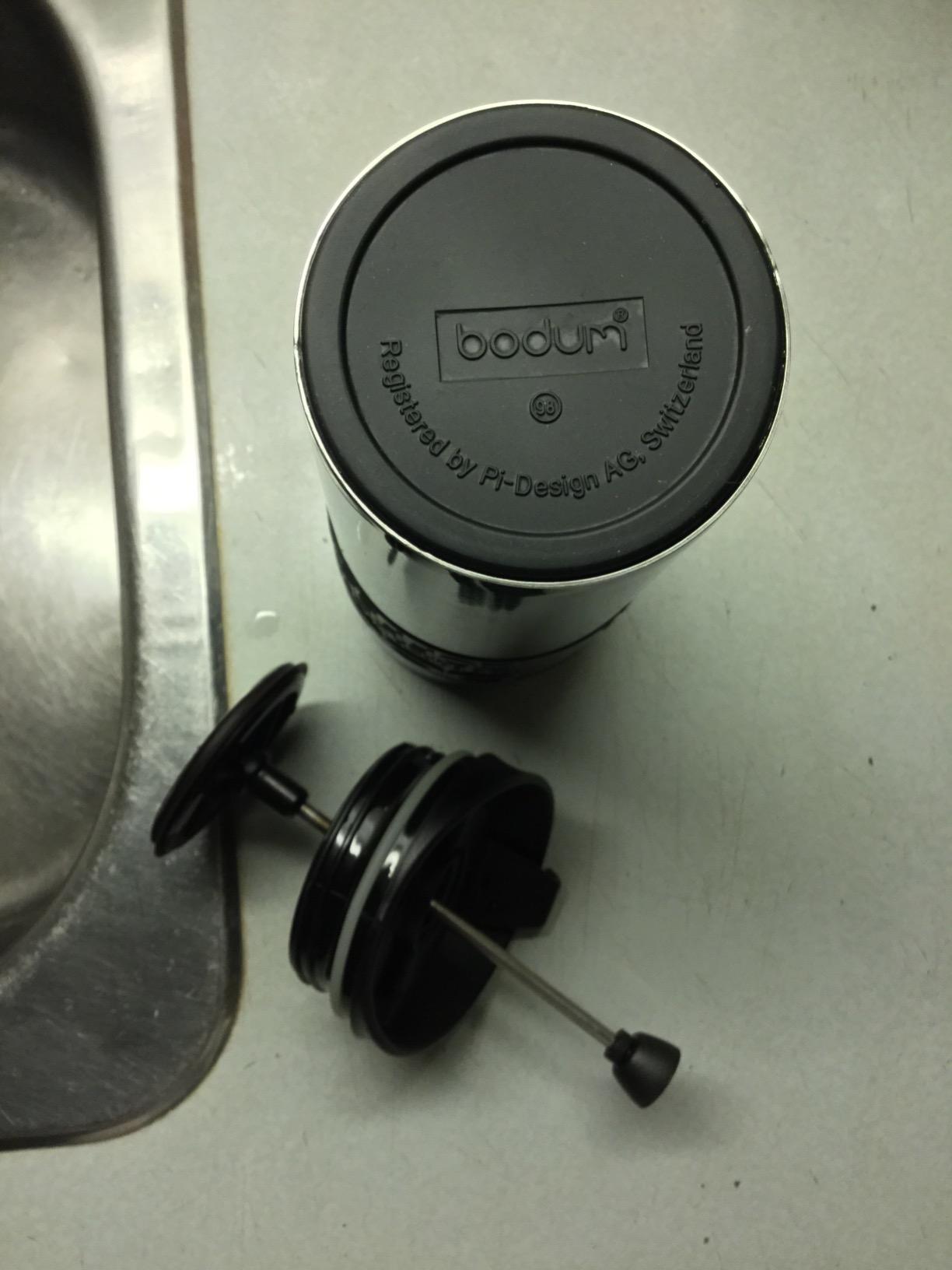 Bodum Travel Press, Vacuum Insulated, Stainless Steel Portable Coffee Maker and Tea Press, 15oz, Black customer photo 1