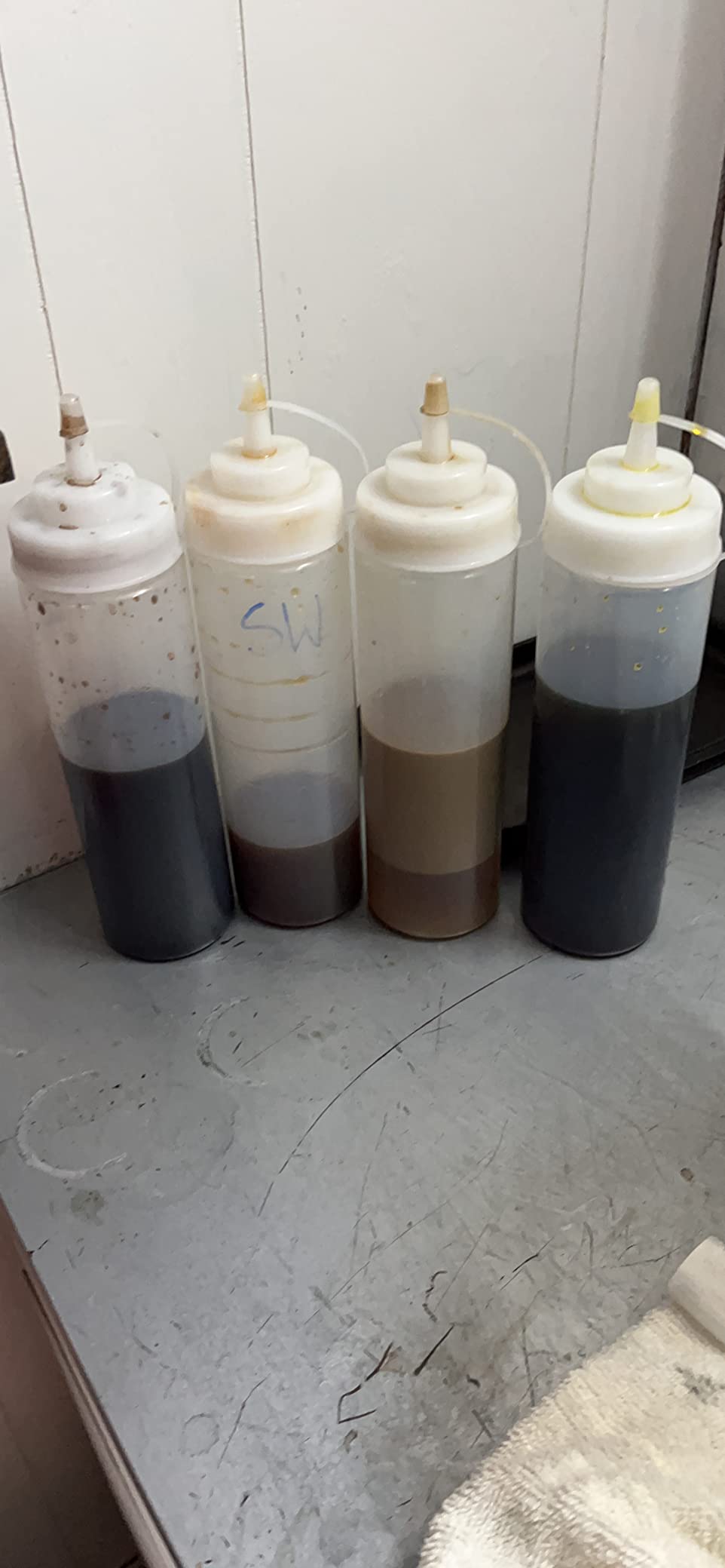 New Star Foodservice 24 oz Clear Squeeze Bottle, Wide Mouth, Pack of 6 customer photo 2