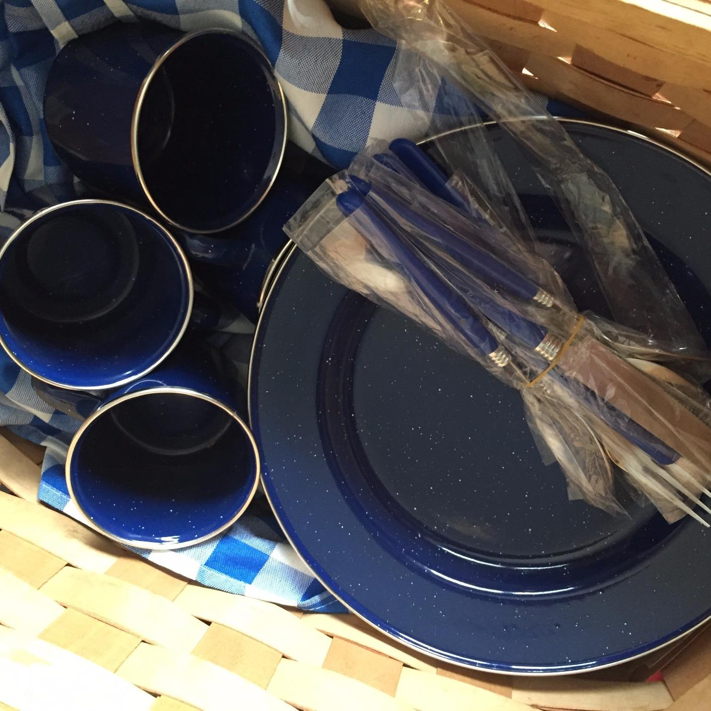 Stansport Deluxe 24-Piece Enamel Tableware Set - Enamel Plates and Bowls Lightweight and Durable Camp Dish Set for Camping and Backpacking Plates and Bowls for 4 People customer photo 2