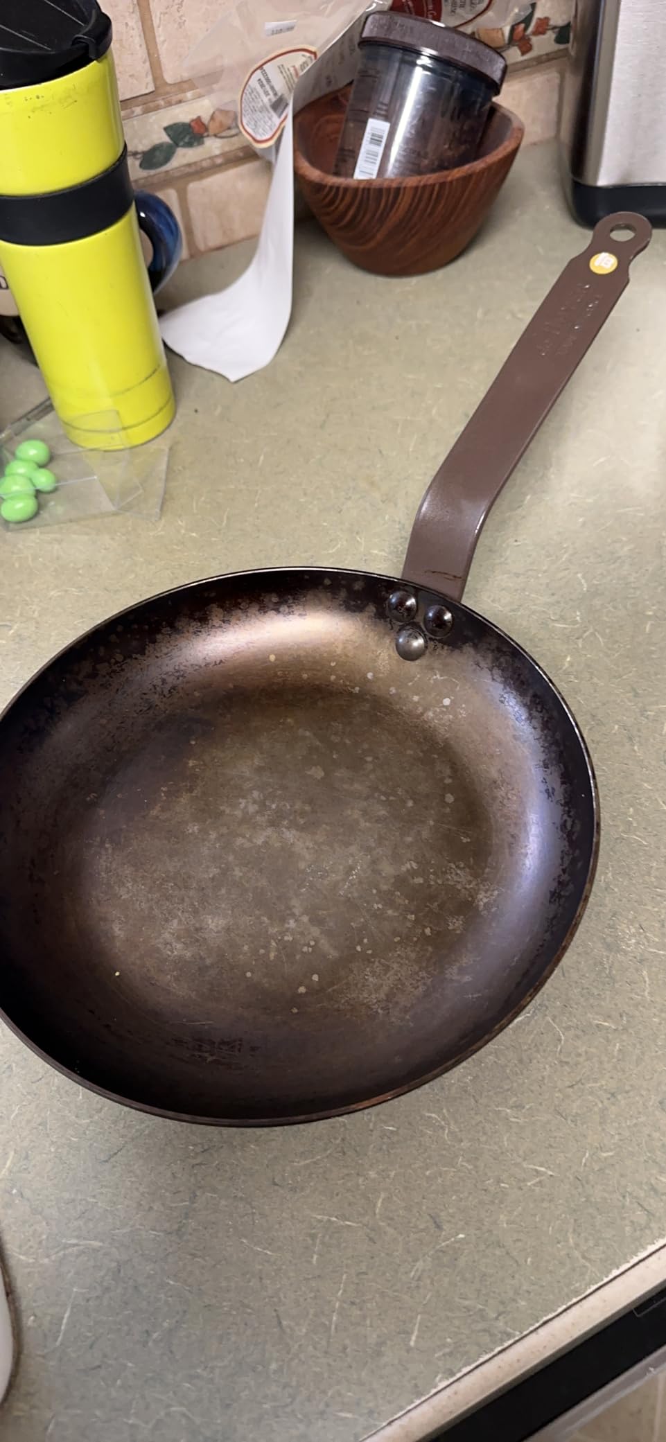 de Buyer MINERAL B Carbon Steel Omelette Pan - 9.5