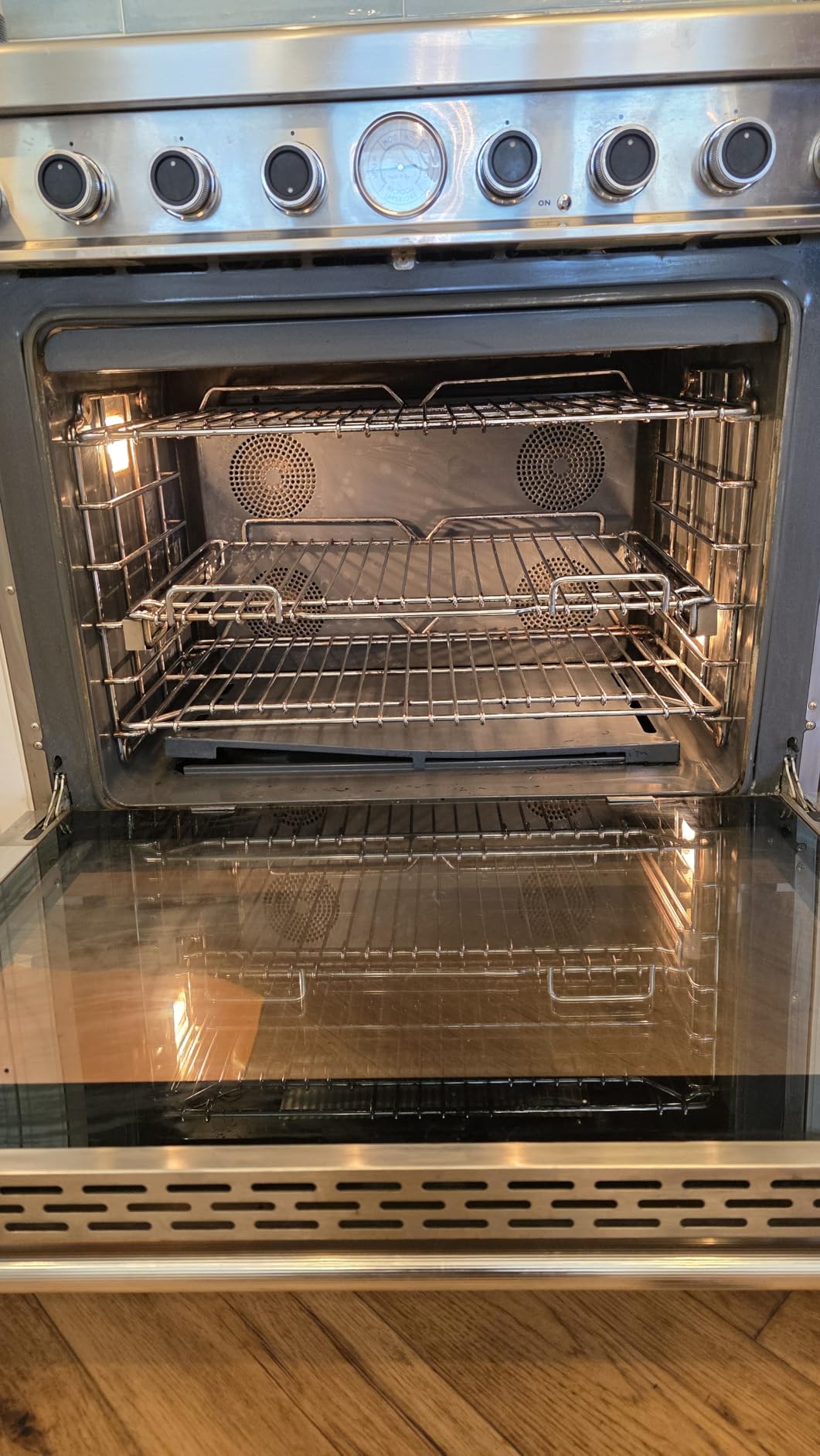 Zep Heavy-Duty Oven and Grill Cleaner - 19 oz (Case of 2) ZUOVGR19 - Dissolves Grease on Contact, on Burners, Grates and Drip Pans customer photo 1