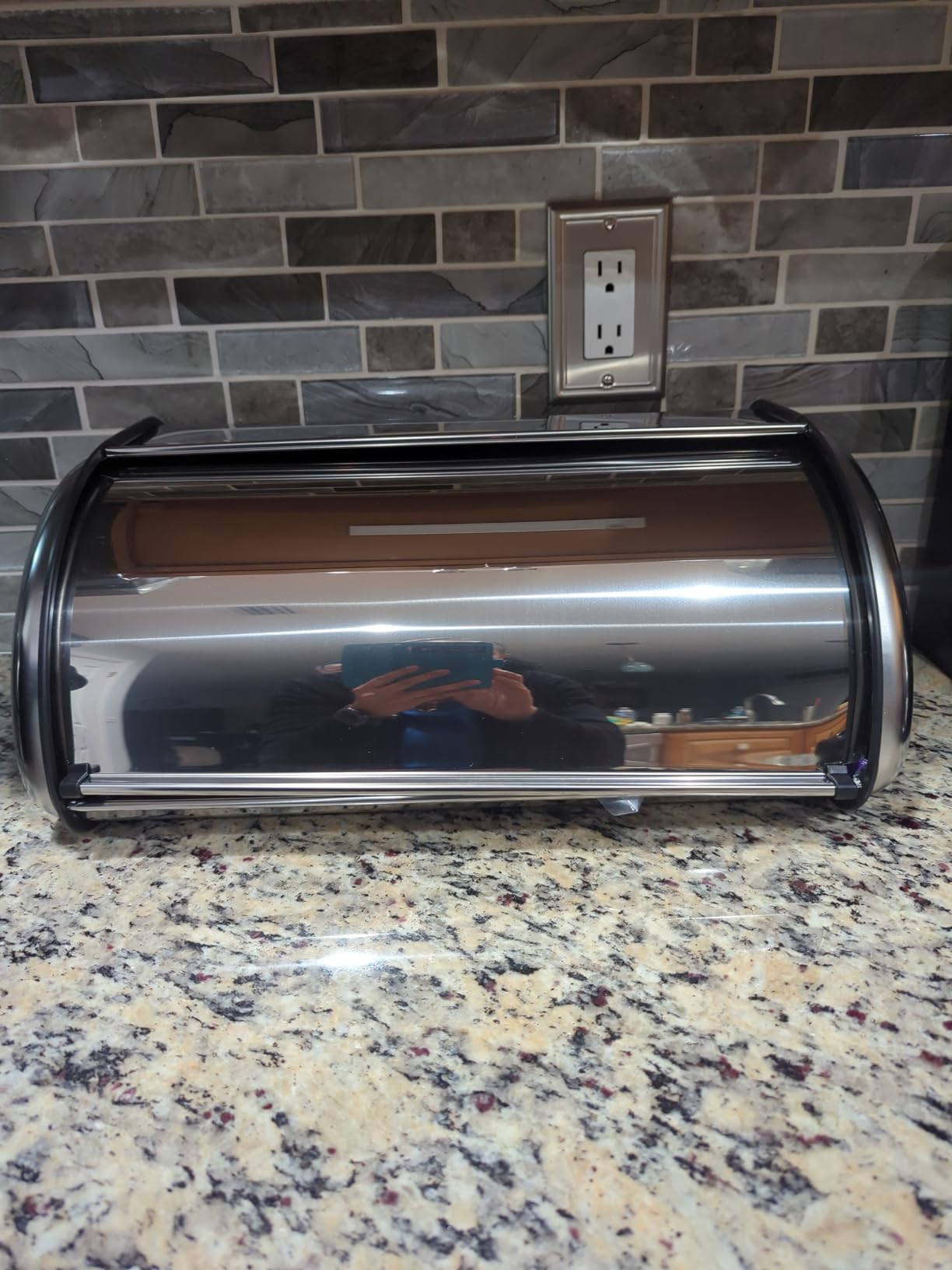 HOME IT Stainless Steel Bread Box for kitchen, bread bin, bread storage Bread holder 16.5x10x8 customer photo 1
