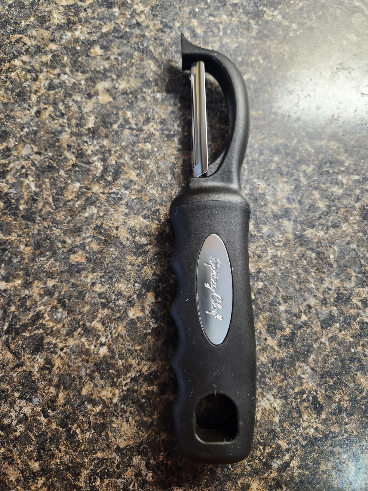 Premium Swivel Vegetable Peeler, Soft Grip Handle and Ultra Sharp Stainless Steel Blades - Perfect Kitchen Peeler For Veggie, Fruit, Potato, Carrot, Apple - Black customer photo 2