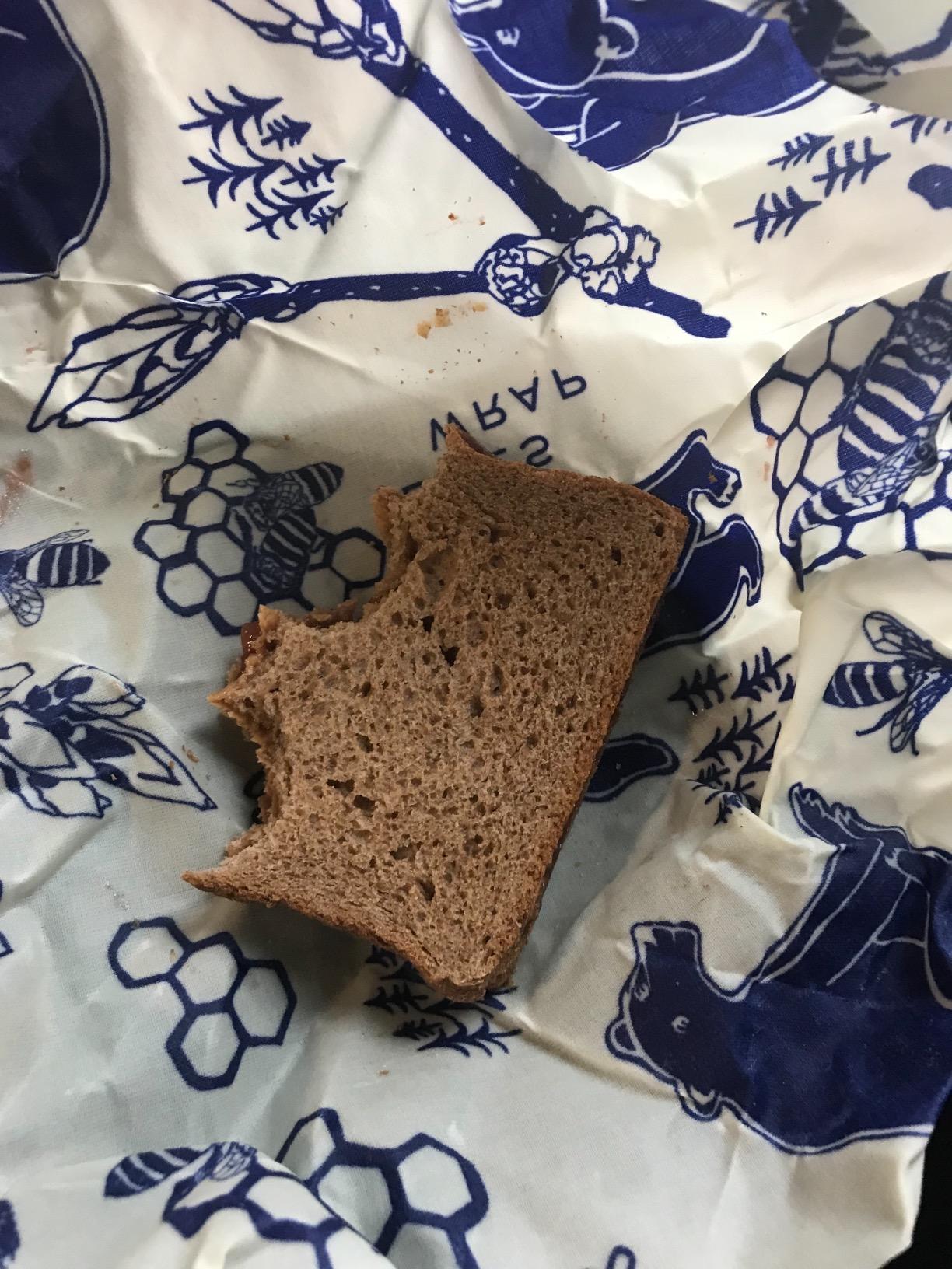 Bee's Wrap Beeswax Sandwich Wrap - Beeswax Lunch Wrap with Button & Tie - Plastic Free Made in USA Reusable Natural Food Wrap - Honeycomb customer photo 2