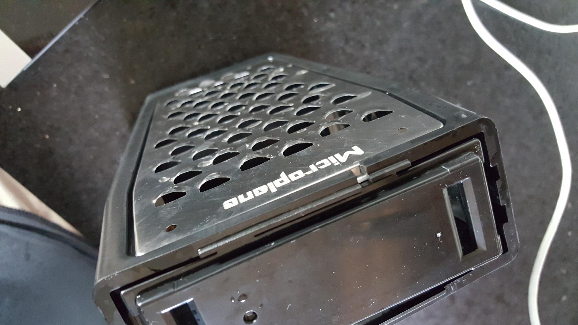 Microplane Elite Five Blade Box Grater with Measuring Cup Base, Five Grating Surfaces Including Fine, Coarse, Double-Sided Ribbon, Ultra-Coarse, and Slicer - Black customer photo 1