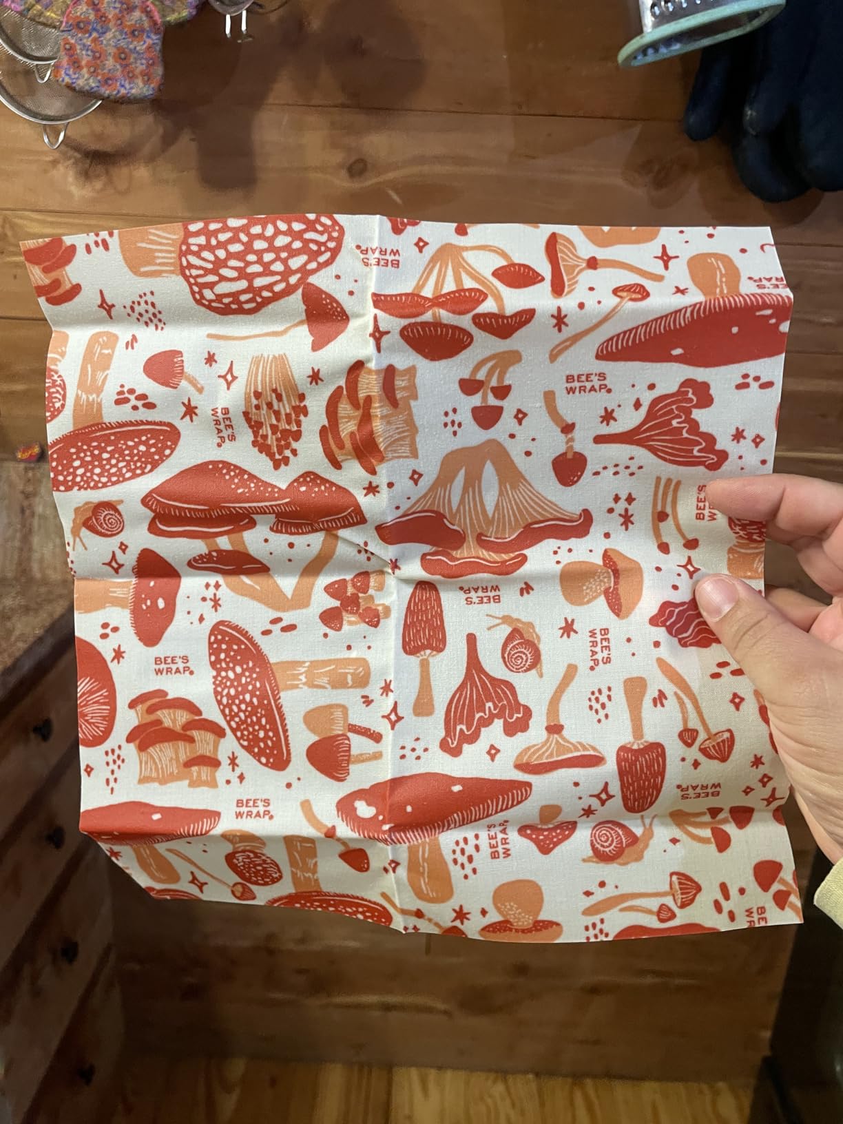 Bee's Wrap Beeswax Wraps for Food - 3 Pack of Assorted Beeswax Wraps - Small, Medium & Large Wrap - Plastic Free Made in USA Reusable Natural Food Wrap - Honeycomb Print customer photo 1