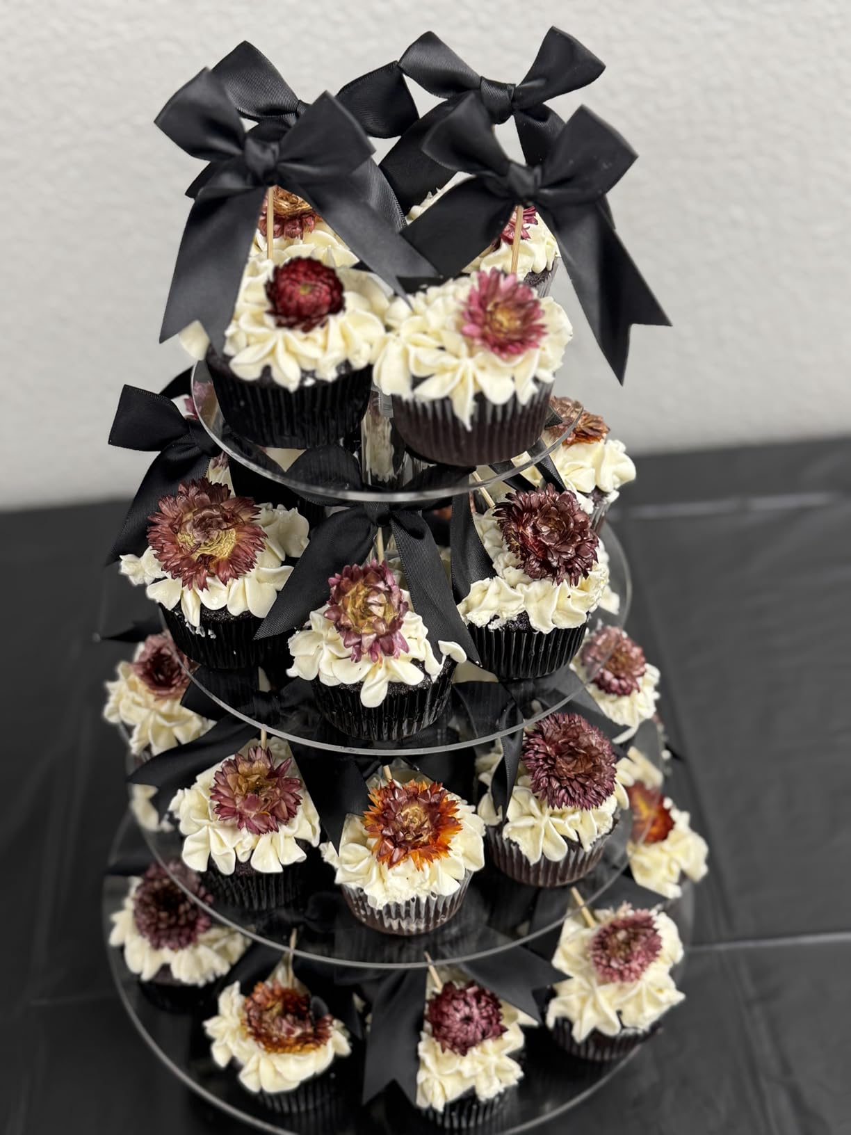 YestBuy 4 Tier Acrylic Cupcake Stand, Premium Cupcake Holder, Acrylic Cupcake Tower Display Cady Bar Party Decor - Display for Pastry(4.7