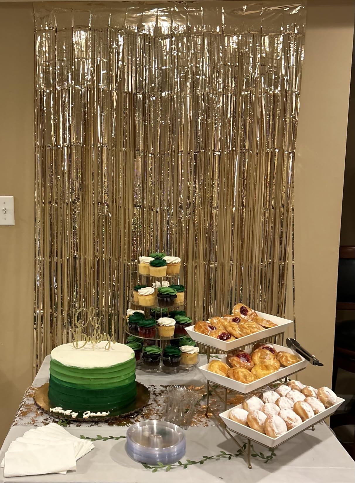 Jusalpha Large 4 Tier Cupcake Stand, Acrylic Round Cake Stand Dessert Tower Tea Party Serving Platter, Cupcake Tree Wedding Party Decor, Stand with Rod Feet customer photo 1