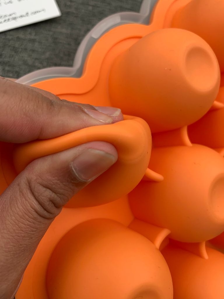 WeeSprout Silicone Freezer Tray with Clip on Lid Perfect Food Storage Container for Homemade Baby Food, Vegetable, Fruit Purees, and Breast Milk (Bright Blue, Ten 1.5 Ounce Sections) customer photo 1