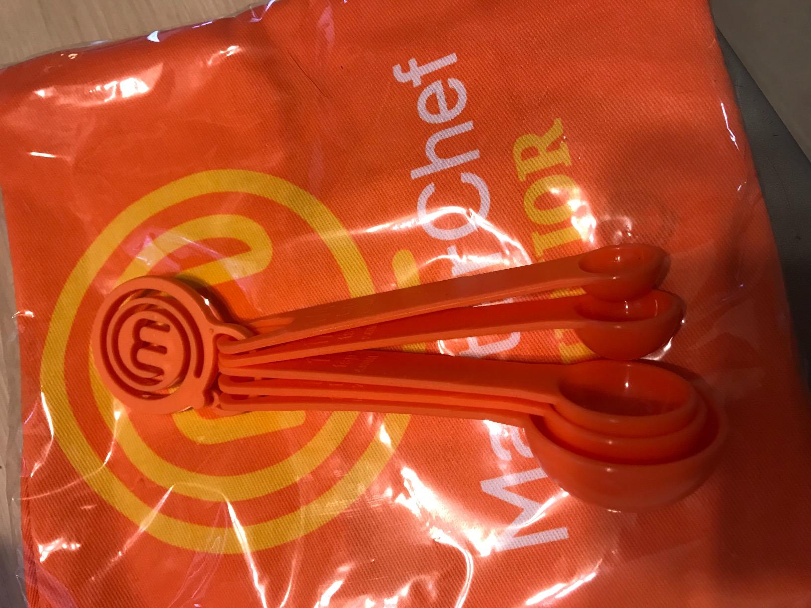 MasterChef Junior Cooking Essentials Set - 9 Pc. Kit Includes Recipes, Apron, Cutting Board, Mixing Bowl, Measure Cups, Spoons, Homemade Holiday Gifts customer photo 1