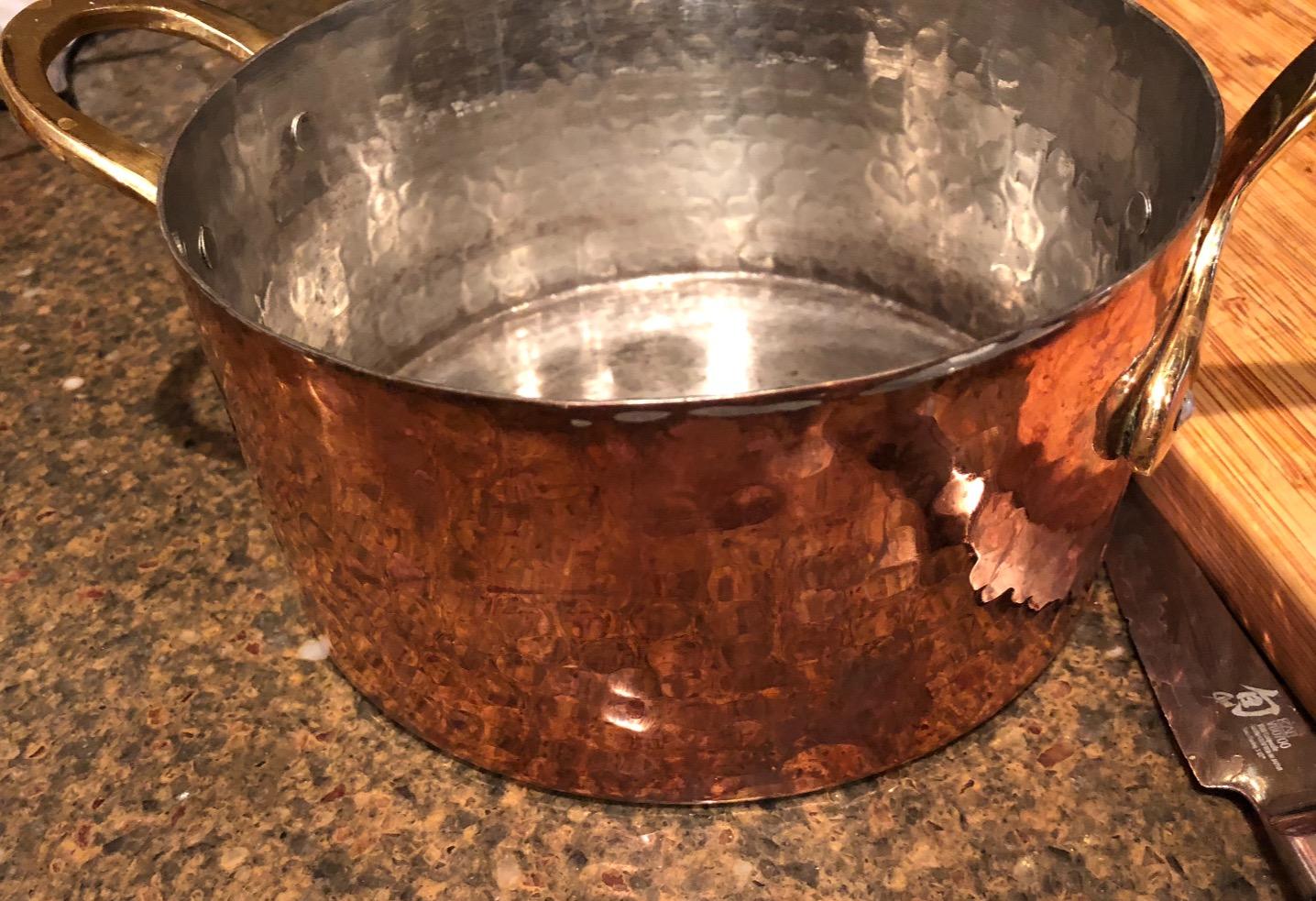 DEMMEX 1.2mm Thick Hammered Uncoated Copper Saucepan with Lid & Helper Handle, Food-Safe Tin Lined (1.7-Quart) customer photo 1
