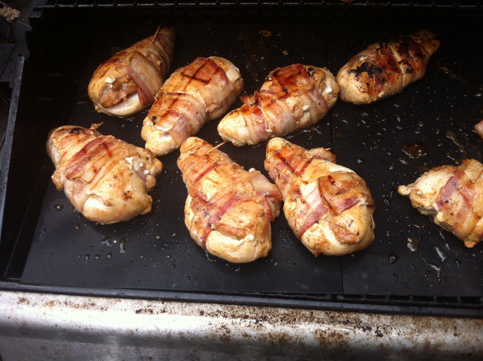 Grillaholics Grill Mat - Set of 3 Heavy Duty BBQ Grill Mats - Non Stick, Reusable and Dishwasher Safe Barbecue Grilling Accessories - Lifetime Manufacturers Warranty customer photo 1