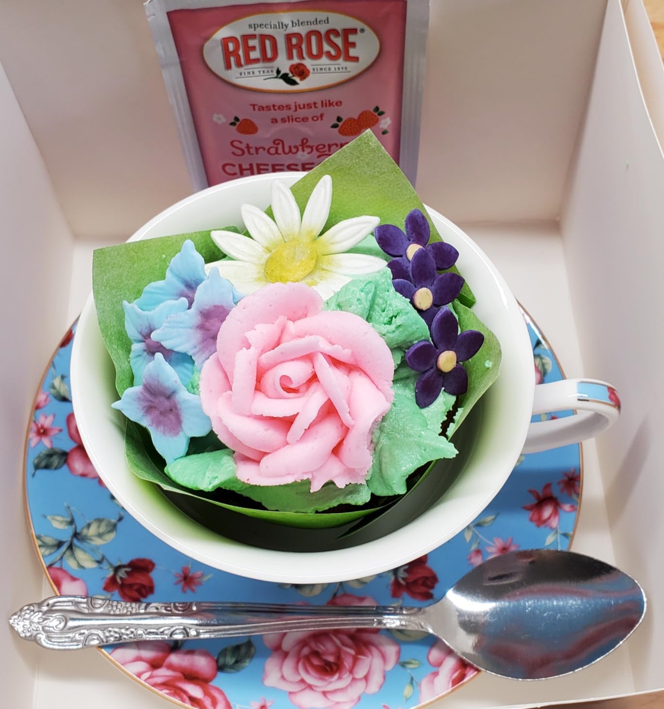 BTaT Floral Tea Cups and Saucers Set of 4 (7 oz), Porcelain Tea Cup Sets, Assorted Colors with Gold Trim customer photo 1