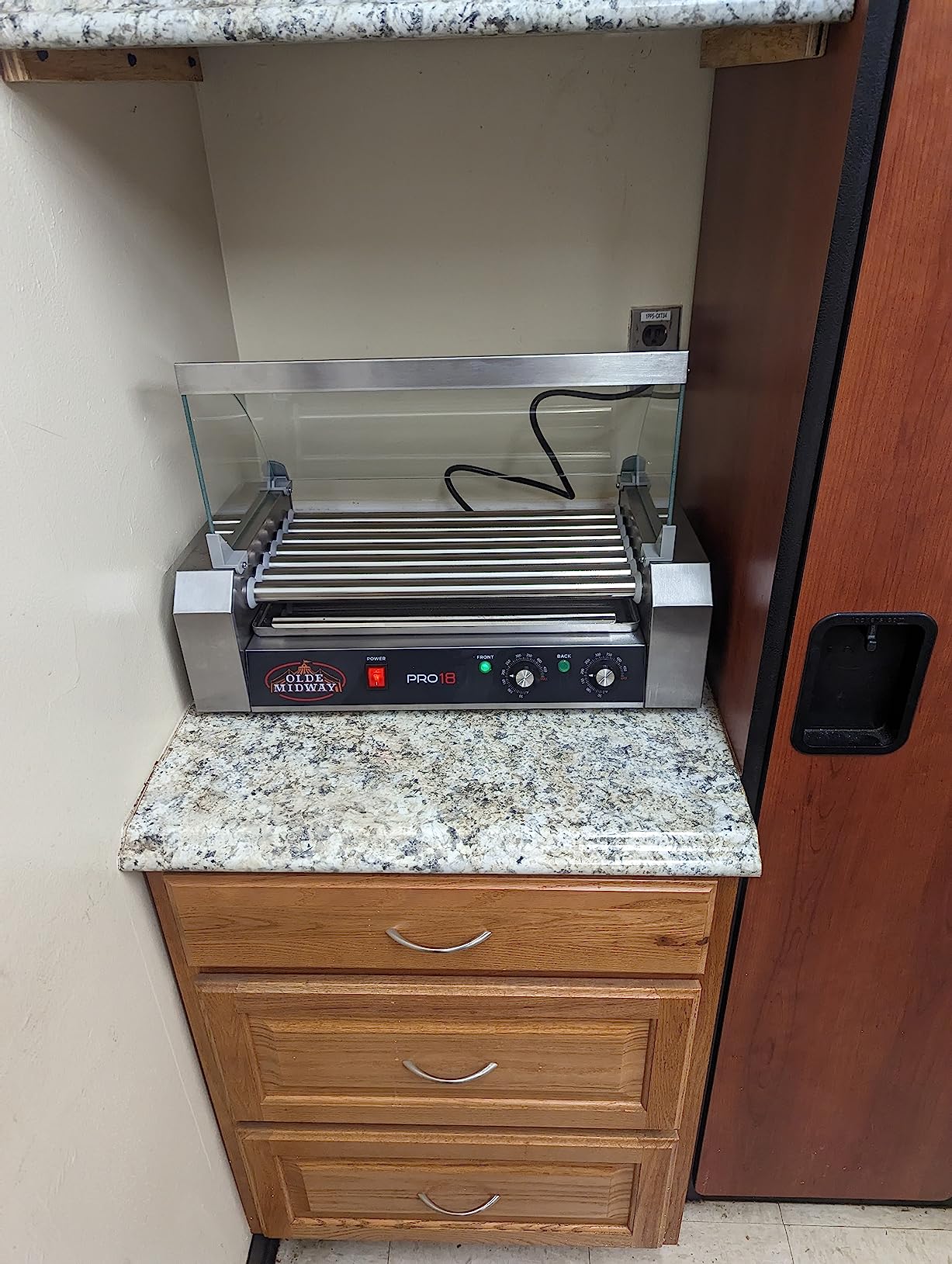 Olde Midway Electric 18 Hot Dog 7 Roller Grill Cooker Machine with Cover 900-Watt - Commercial Grade customer photo 1