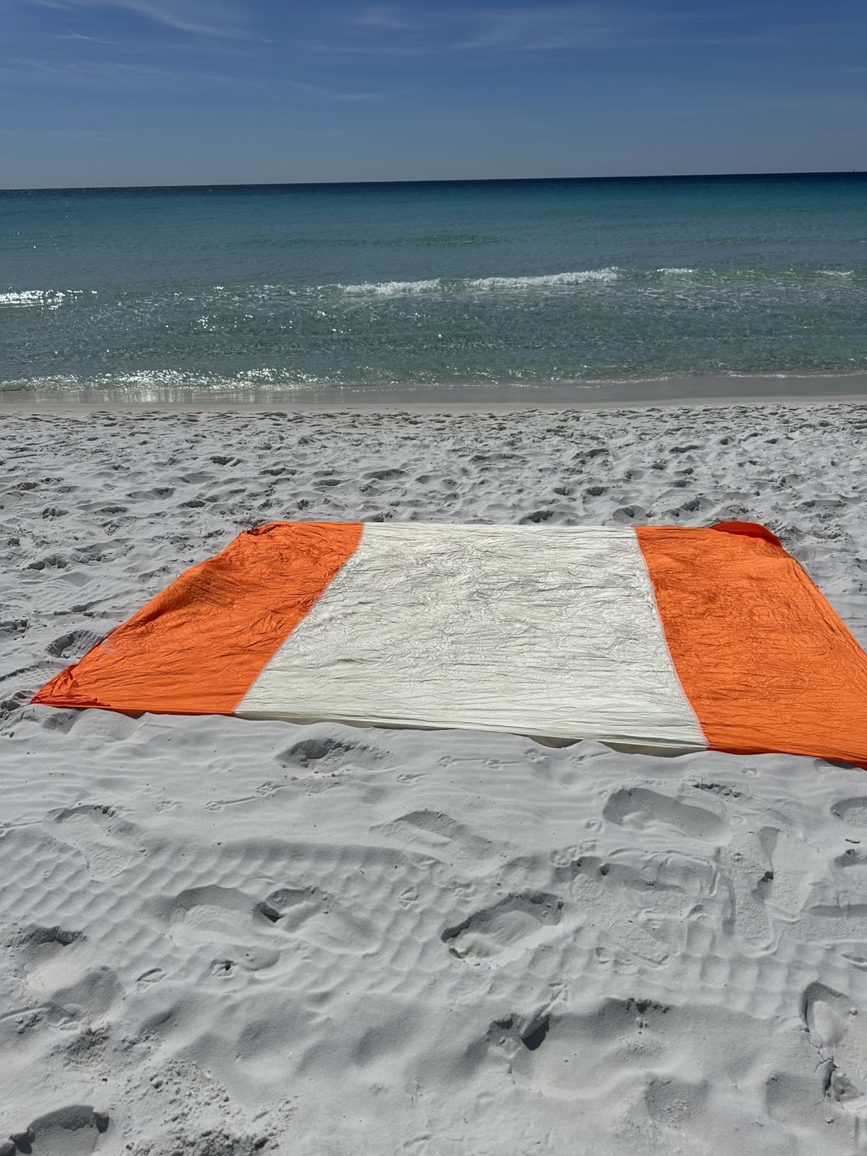 WEKAPO Beach Blanket Sandproof Waterproof, Extra Large Beach Mat, Oversized & Compact Sand Free, Quick Drying Beach Essentials for Vacation, Cruise, Picnic & Camping with Stakes customer photo 2