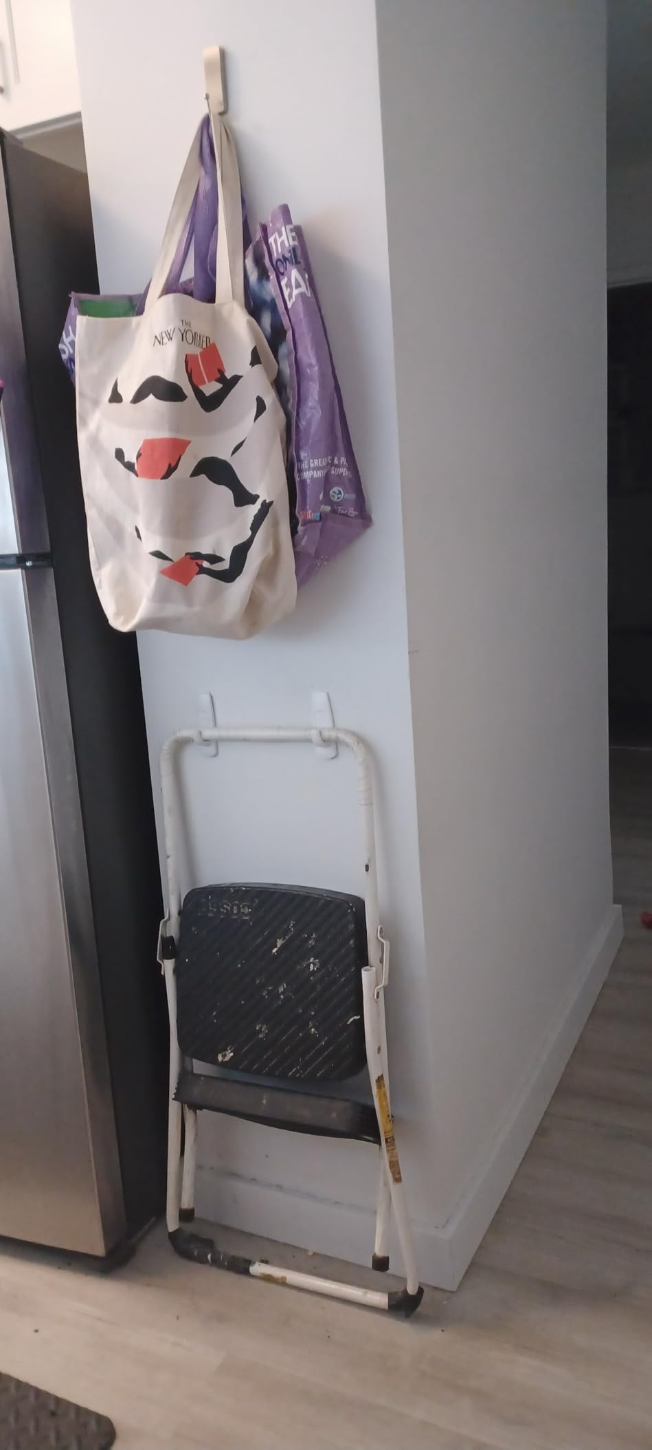 Command 5 lb Large Utility Hooks, 7 Hooks and 12 Strips, Damage-Free Hanging Wall Hook with Adhesive Strips, No Tools Required, Great for Home Kitchen Office Organization | 12-Strips, Organize, Damage-Free customer photo 1