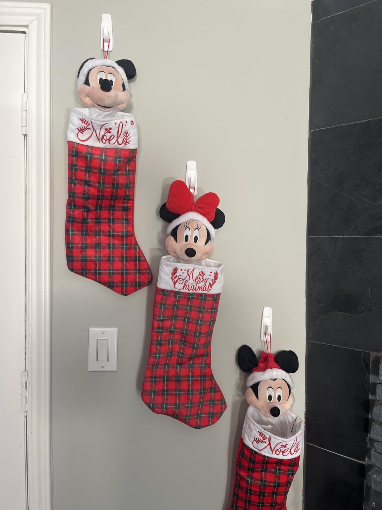 Command 5 lb Large Utility Hooks, 7 Hooks and 12 Strips, Damage-Free Hanging Wall Hook with Adhesive Strips, No Tools Required, Great for Home Kitchen Office Organization | 12-Strips, Organize, Damage-Free customer photo 2