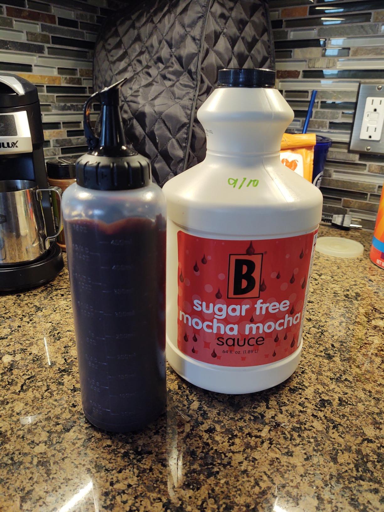 OXO Good Grips Chef's Squeeze Bottle - Set customer photo 2