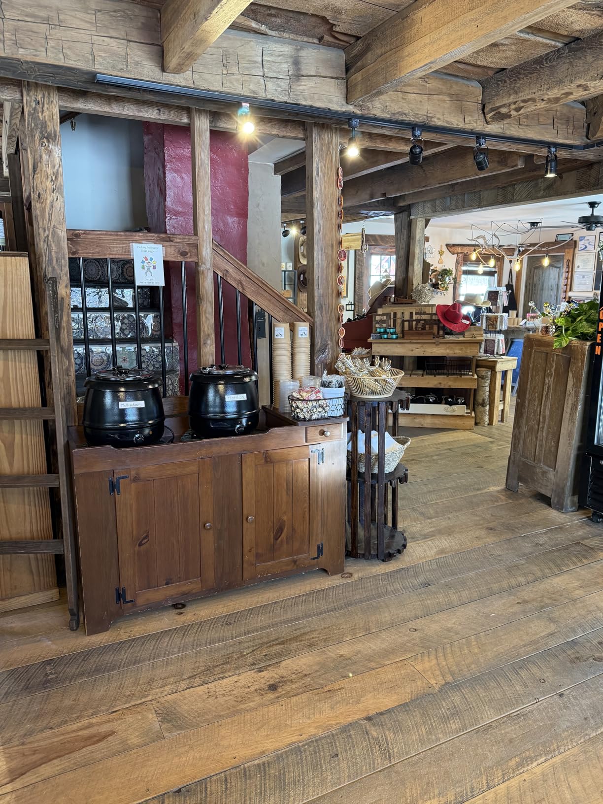 SYBO SB-6000 Commercial Grade Soup Kettle with Hinged Lid and Detachable Stainless Steel Insert Pot for Restaurant and Big Family, 10.5 Quarts, Black customer photo 1