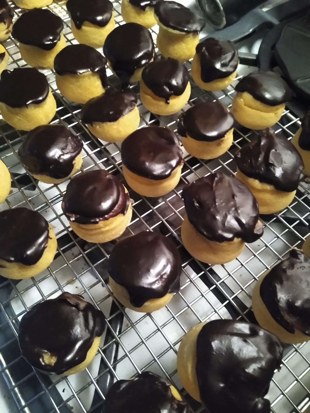 GOKCEN's Silicone Egg Bite Molds [2 Pack] Instant Pot Accessories - Total 14 Cups Muffin Pan for Baking - Food Freezer Tray with Lid - Reusable Storage Container (Blue & Green - Egg Bite Mold) customer photo 1