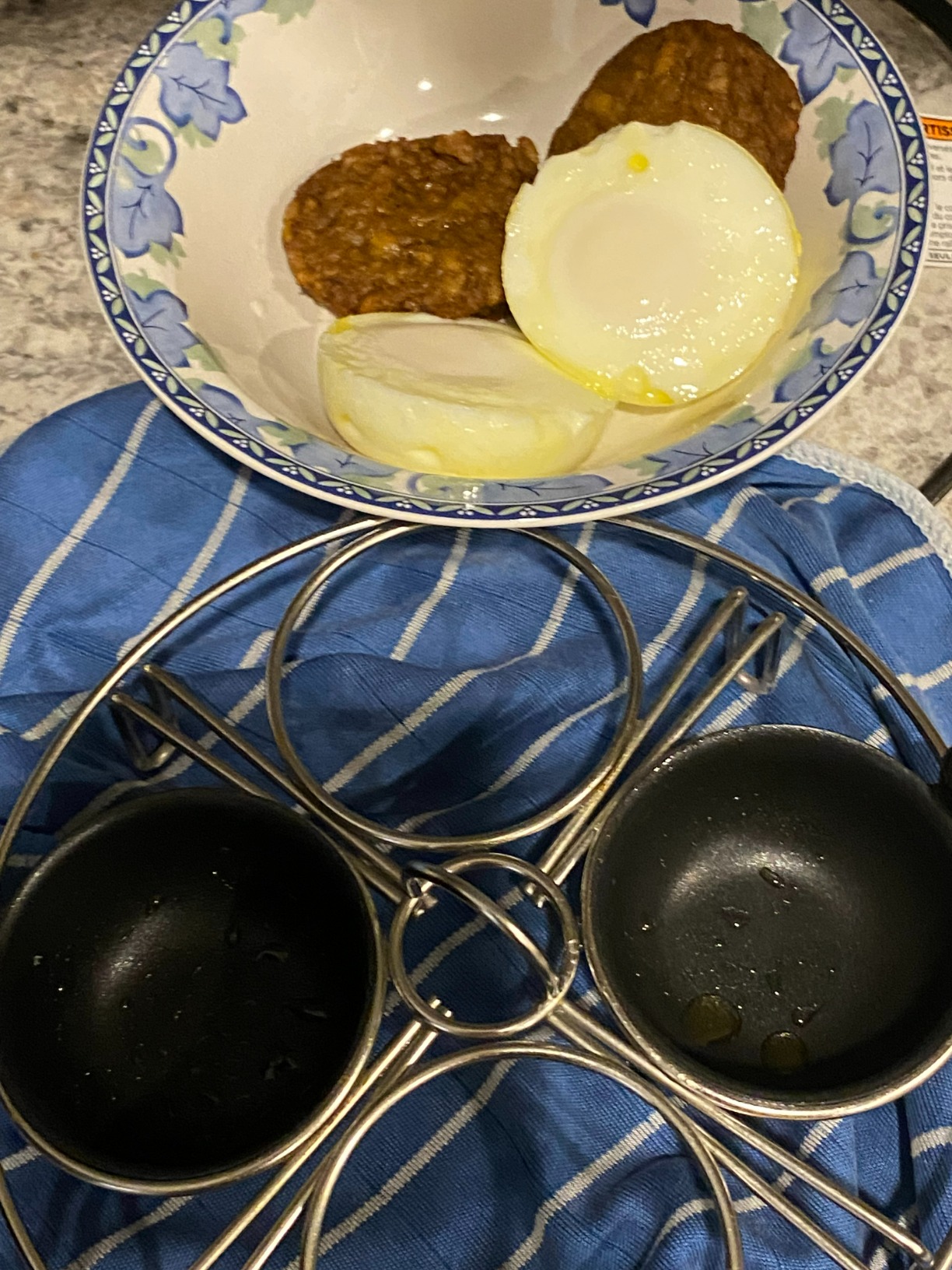 Eggssentials Egg Poacher Insert Stainless Steel Poached Egg Cooker Eggs Poaching Cup PFOA Free Egg Poachers Nonstick, 7.25