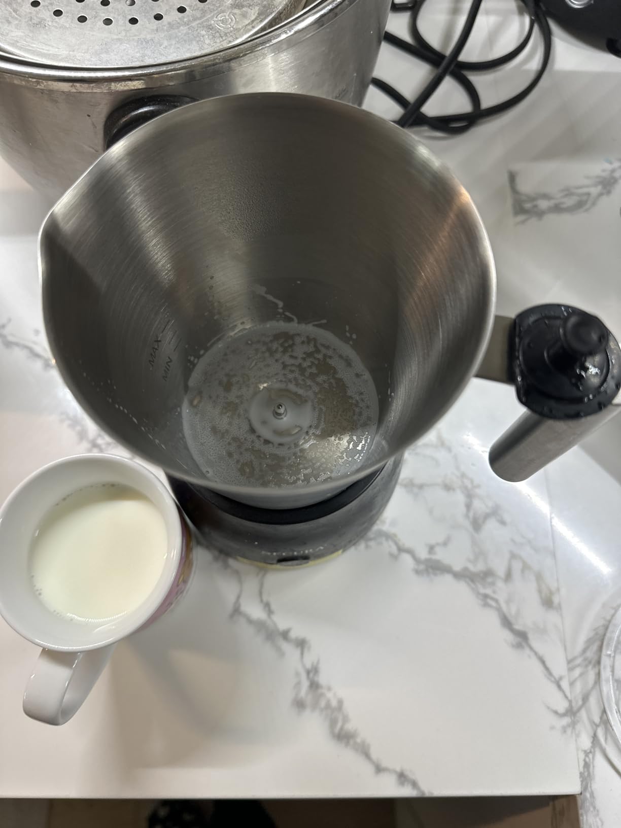 Secura 17oz Electric Milk Frother and Steamer, Stainless Steel Detachable Milk Jug, 4-in-1 Hot & Cold Foam Maker for Latte, Cappuccino & Hot Chocolate, BPA & Teflon-Free, Dishwasher Safe customer photo 1