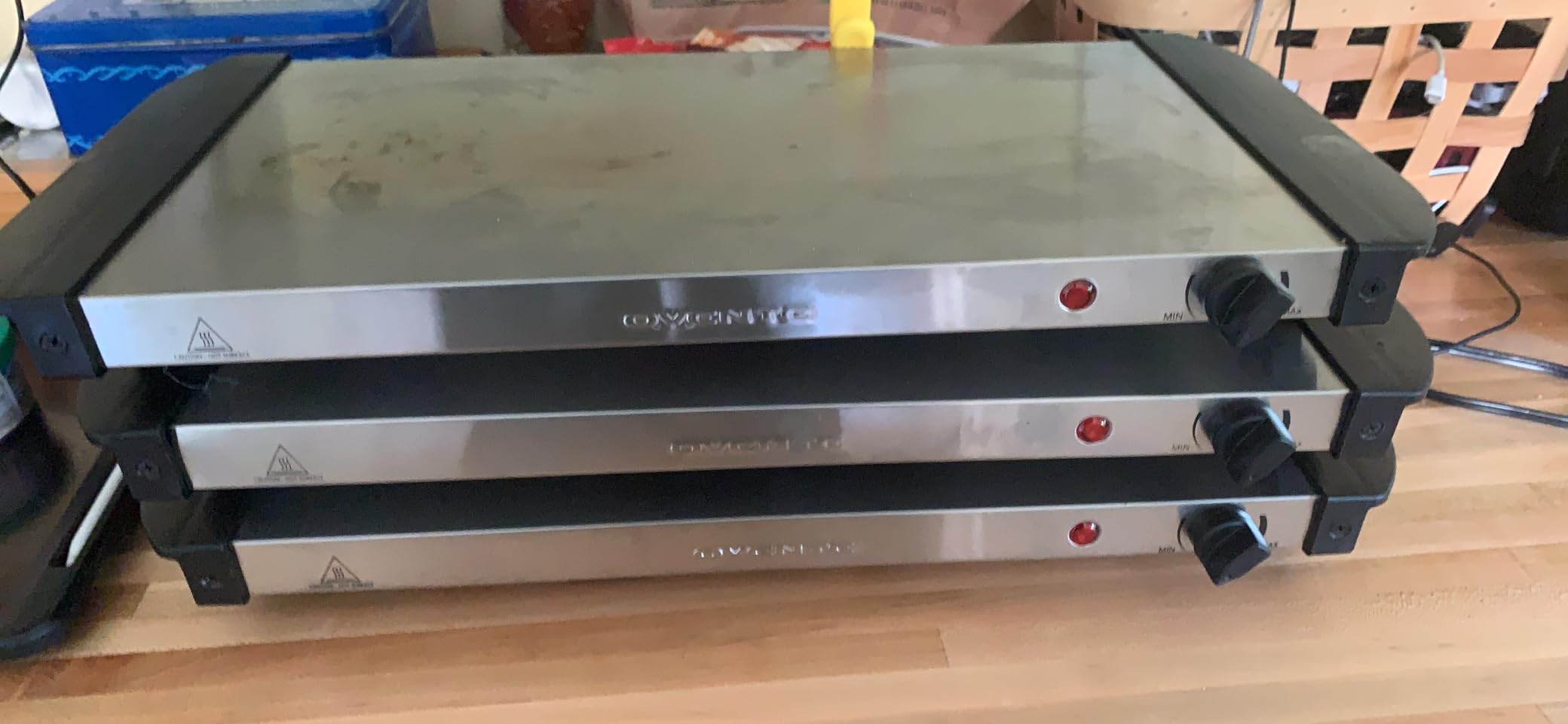 OVENTE Electric Warming Tray with Adjustable Temperature Control, Compact Food Warmer & Server for Buffets, Parties, Events, and Dinners, Cool-Touch Handles, Stainless Steel, Silver FW170S customer photo 2