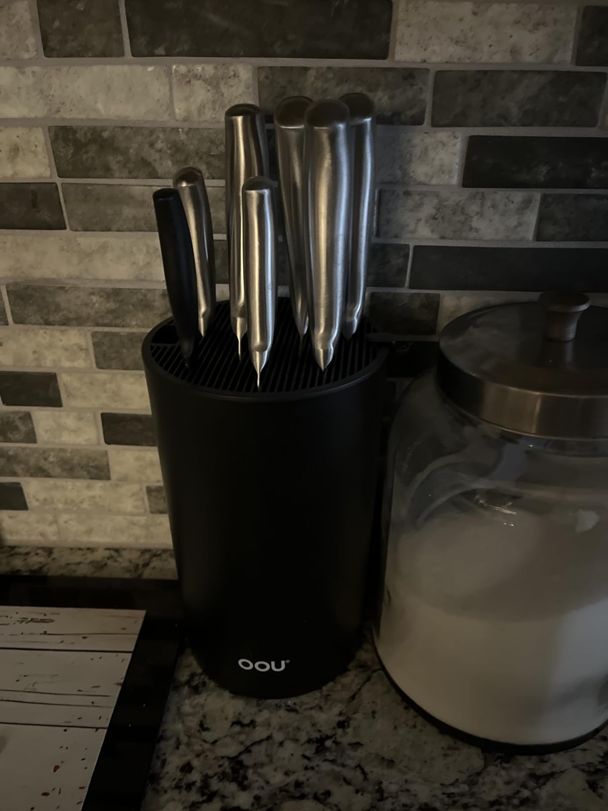 OOU Universal Knife Block Holder Without Knives, Round Kitchen Knife Holder, Detachable Knife Storage for Easy Cleaning-Black customer photo 1