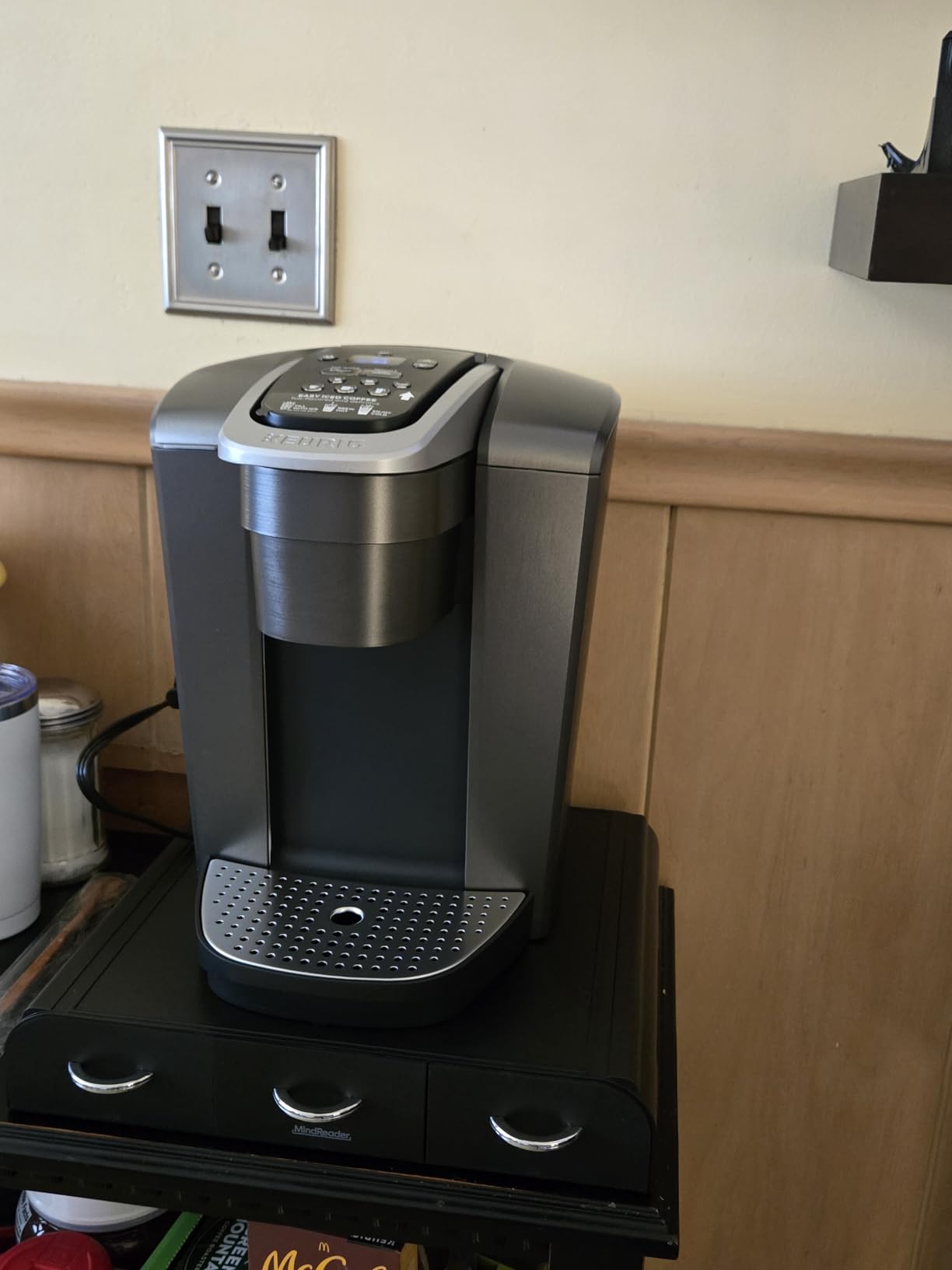 Keurig K-Elite Single Serve K-Cup Pod Coffee Maker, with Strength and Temperature Control, Iced Coffee Capability, 8 to 12oz Brew Size, Programmable, Brushed Gold customer photo 2