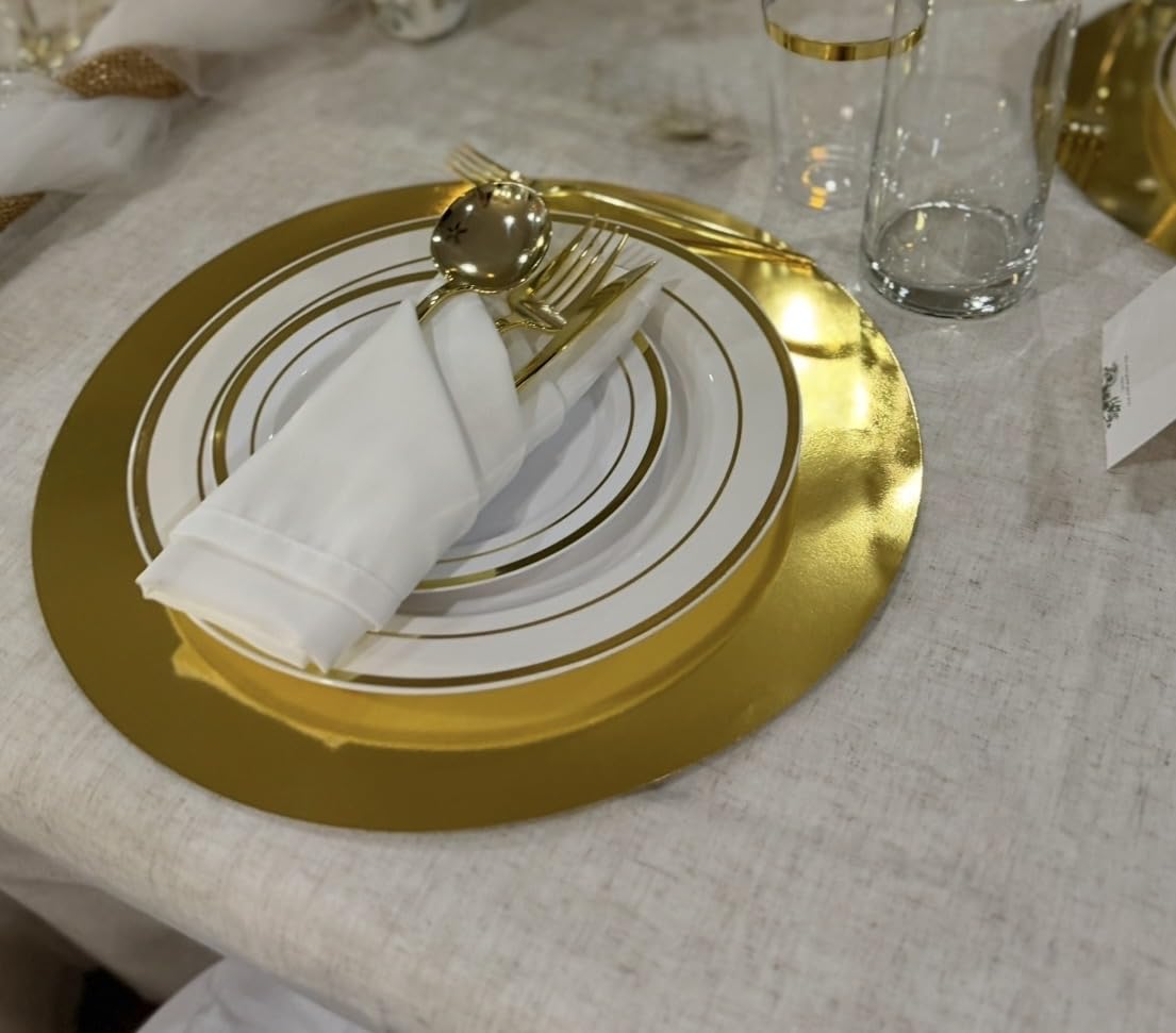 Utopia Home [24 Pack, White] Cloth Napkins 17x17 Inches, 100% Polyester Hemmed Edges, Washable and Reusable Ideal for Parties, Weddings and Dinners customer photo 2