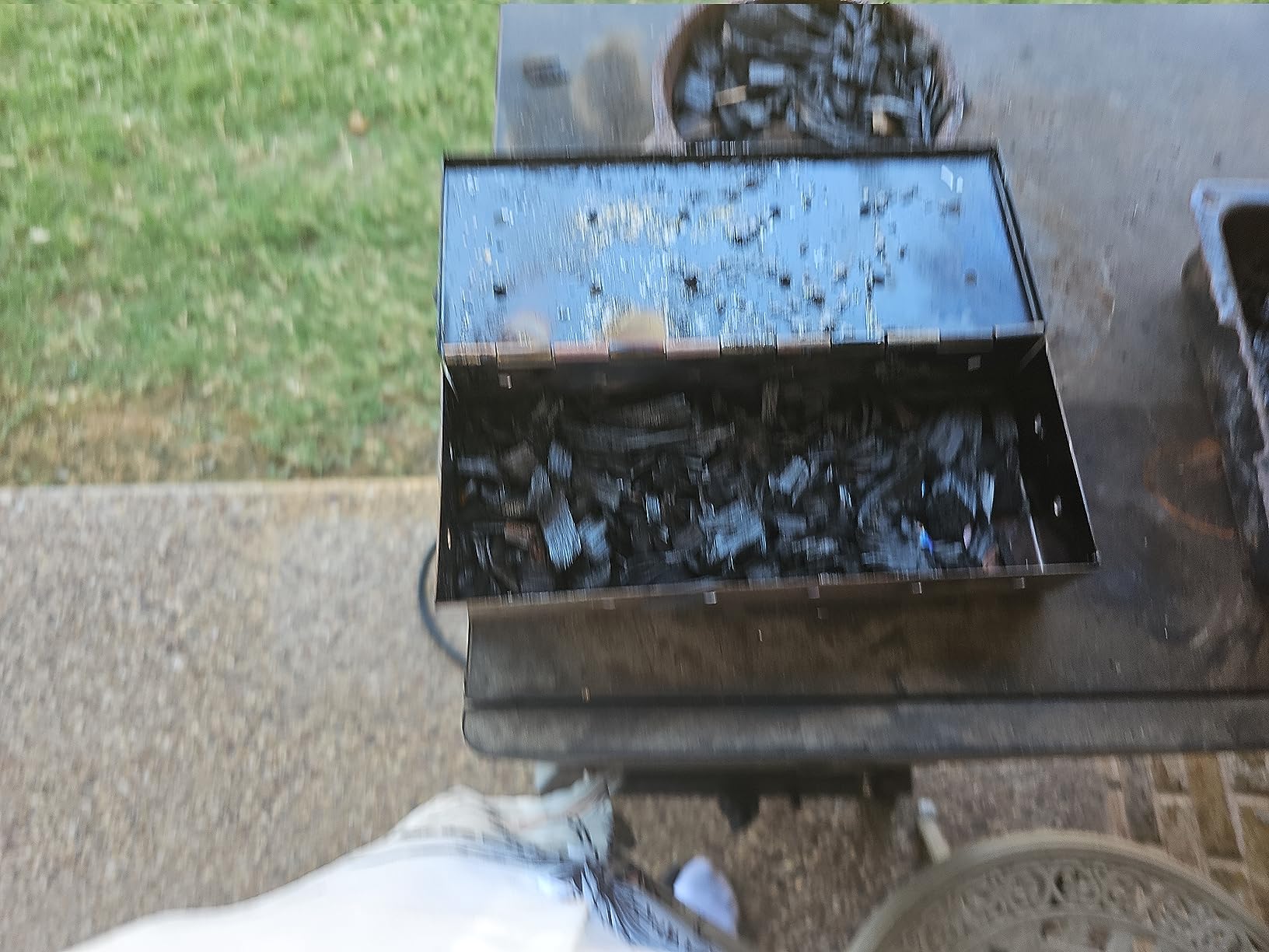 Kaluns Universal Stainless Steel Smoker Box, Gas or Charcoal Grill Smoke Box, Works with Wood Chips, add Delicious Smoked Flavor, Hinged Lid,Warp Free Grill Accessories customer photo 2