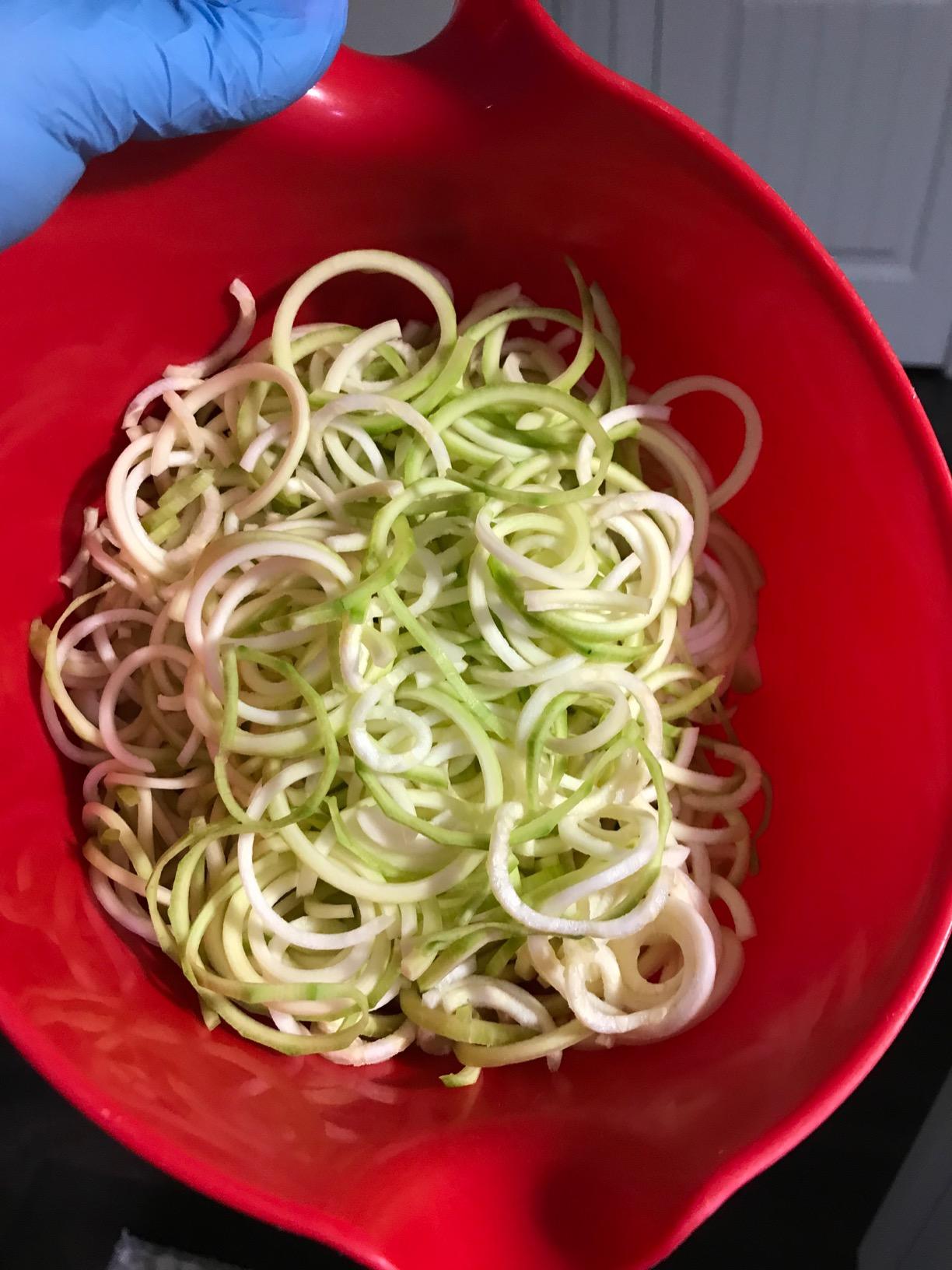 Fullstar Vegetable Spiralizer and Slicer - Zucchini Spiralizer Noodle Maker with Sharp Stainless Steel Blades, Spiralizer for Veggie Noodles, Cucumber Veggie Vegetable Zoodler, Kitchen Gadget (4 in 1) customer photo 1