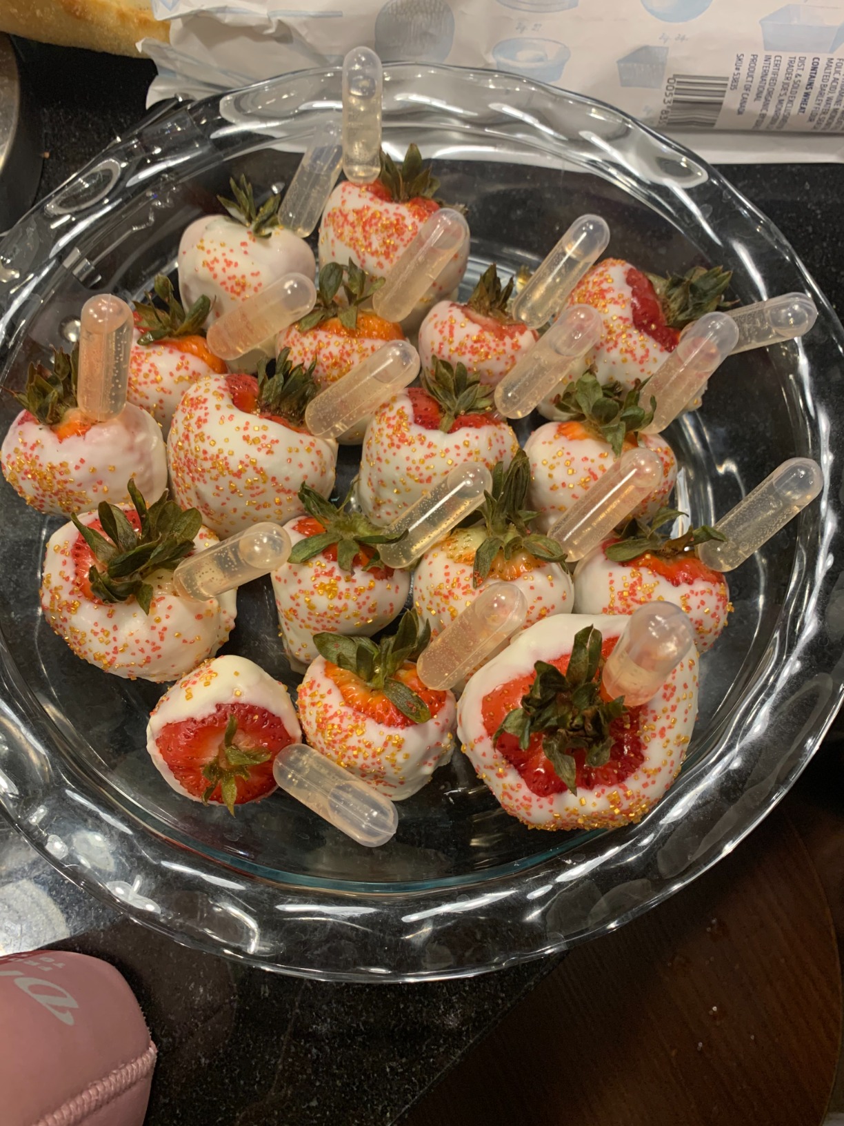 moveland 4ml Plastic Cupcake Pipettes Squeeze Syringes, 50 Pcs Disposable Liquid Injectors Squeeze Transfer Dropper for Strawberries Cupcakes Desserts customer photo 2