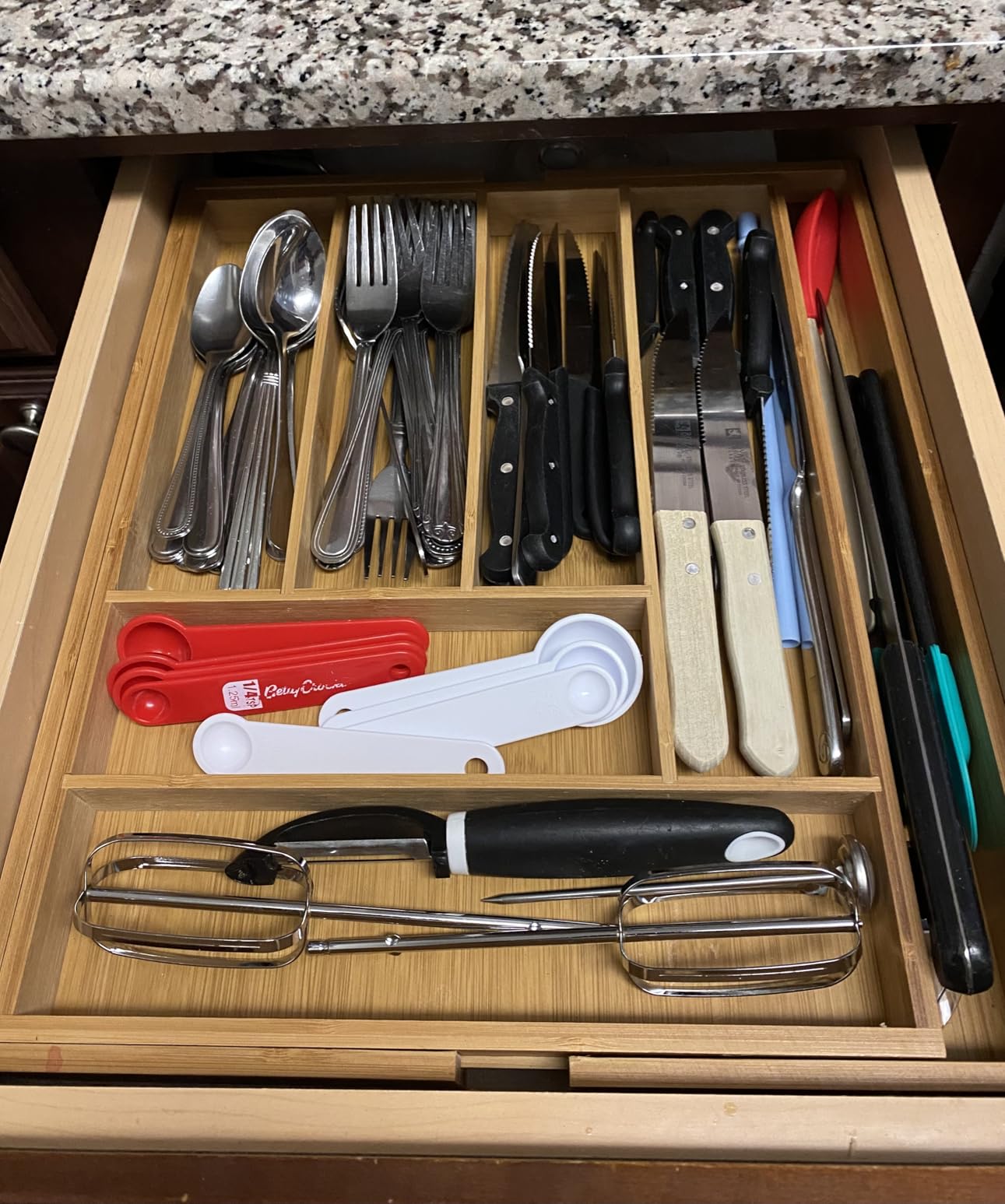 Pipishell Bamboo Expandable Silverware Drawer Organizer, Adjustable Kitchen Utensil Tray for Forks, Spoons and Knives, Wood Storage Cutlery Holder for Bedroom and Living Room customer photo 2