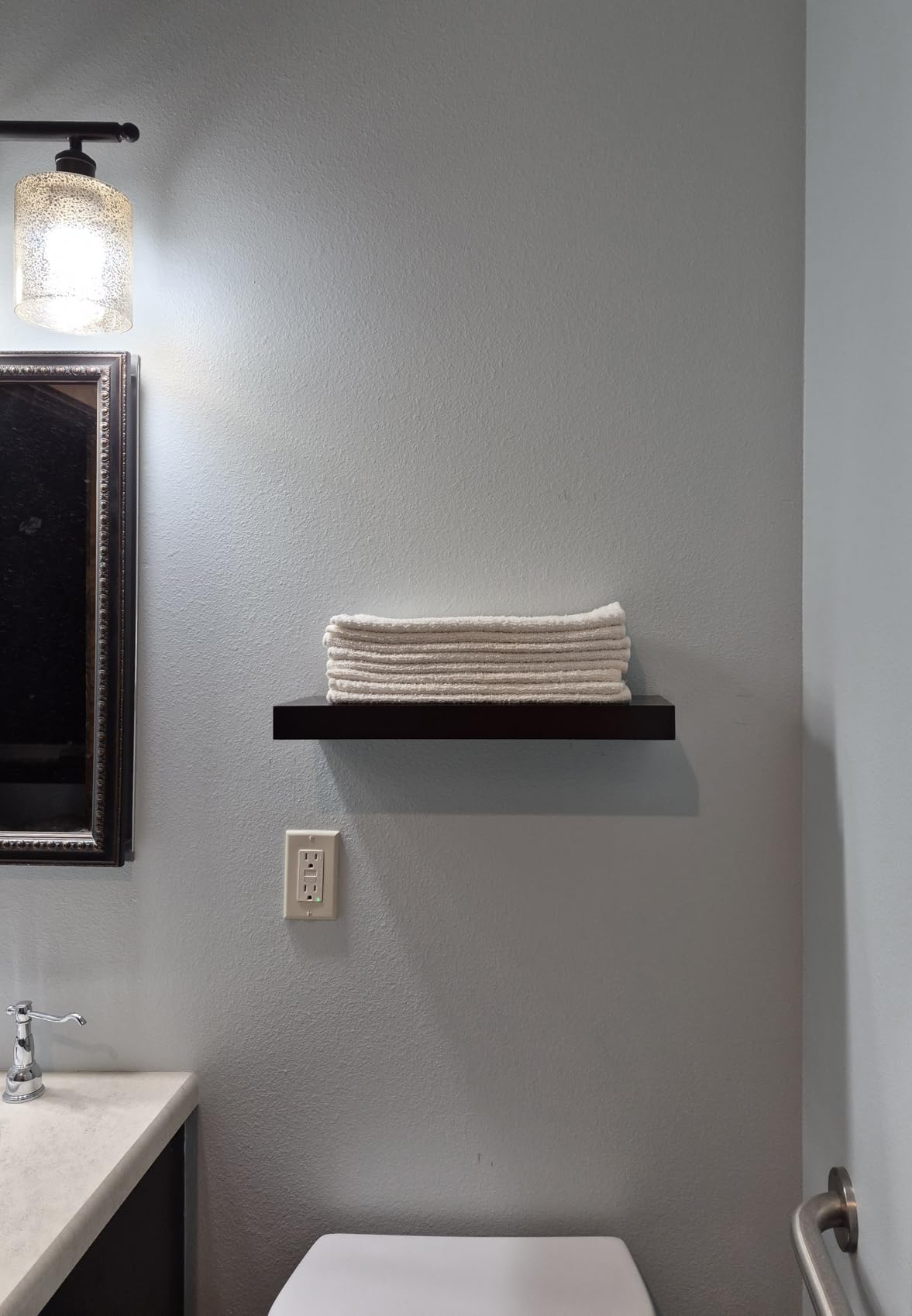 Homeforia 24inch Oak Floating Shelf for Wall, High End Solid Real Wood 24 inches Long Floating Shelves for Bathroom, Honey Oak Wooden Floating Shelves, Heavy Duty Bracket, 24 X 6.5 X 1.75 in, Set of 2 customer photo 2