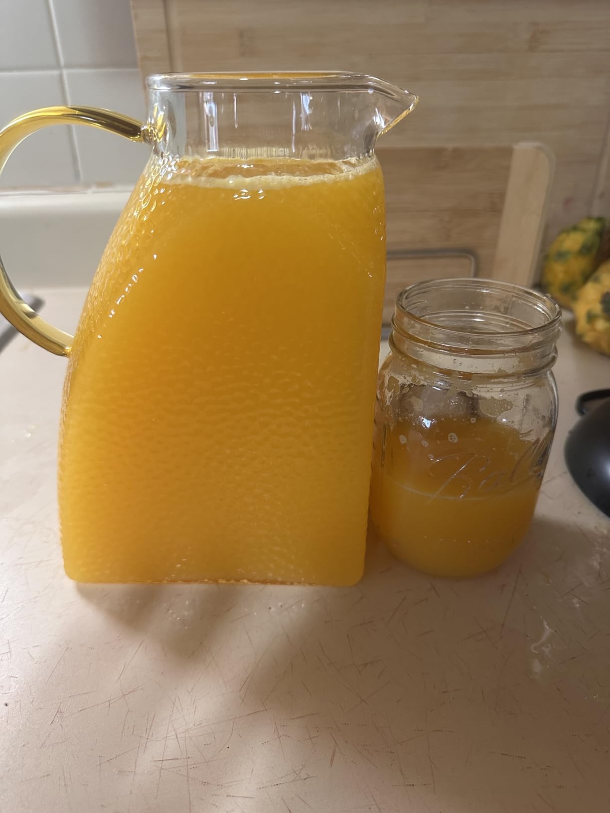 Vinci Hands Free Electric Citrus Juicer, 1-Button Juicer Machine, Orange Lime Grapefruit Lemon Squeezer, Easy to Clean Orange Juicer Squeezer, Black/Stainless Steel customer photo 1