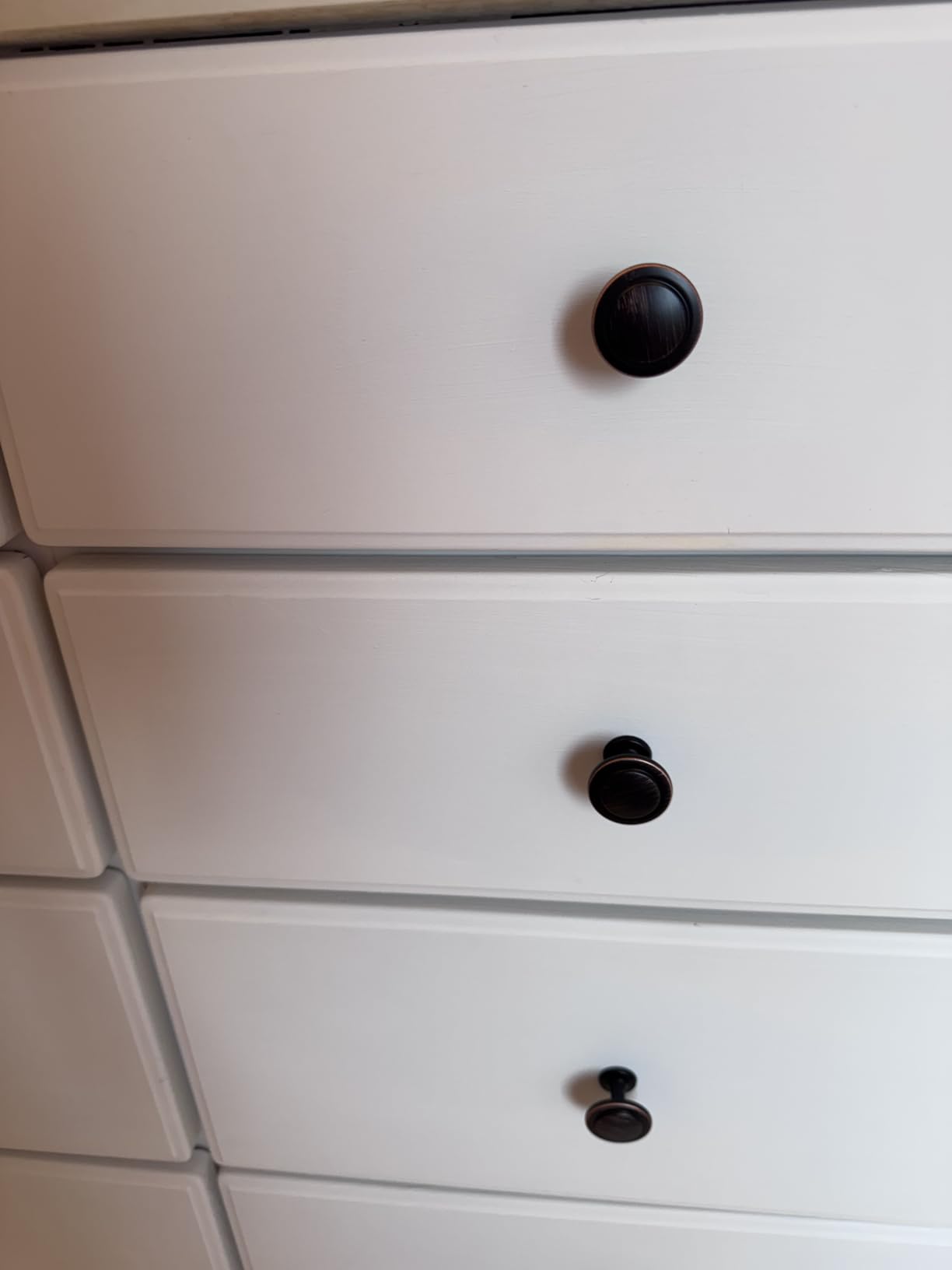 KOOFIZO Round Cabinet Knobs Oil Rubbed Bronze Cabinet Pulls, Dia. 1-1/4 Inch, 10 Pack Bronze Drawer Knobs for Kitchen Cabinets customer photo 1