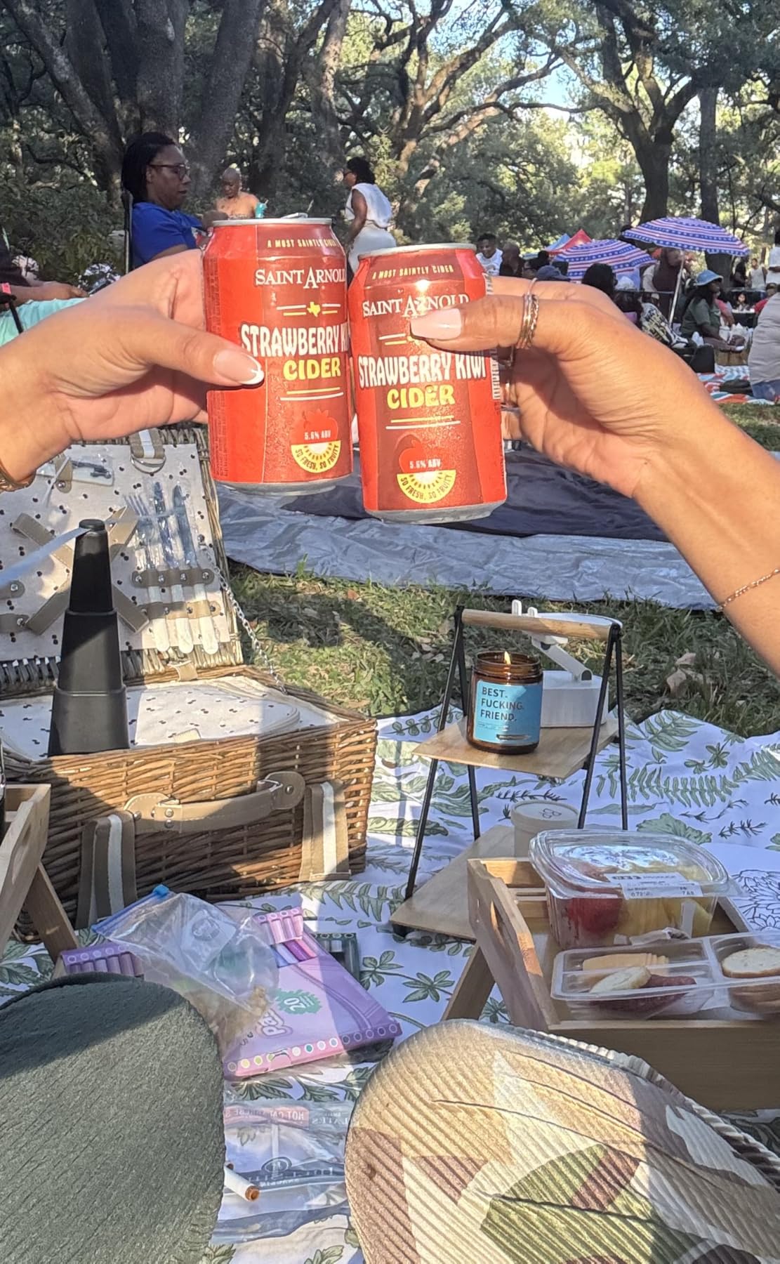 Willow Picnic Basket Set for 2 Persons with Large Insulated Cooler Bag and Waterproof Picnic Blanket, Wicker Picnic Hamper for Camping,Outdoor,Birthday customer photo 1