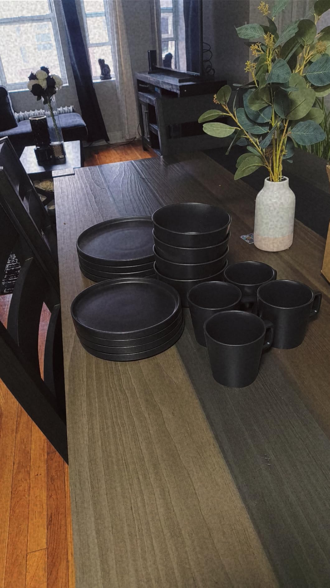 Stone Lain Celina Stoneware 16 Piece Modern Dinnerware Set, Plates and Bowls, Black Matte, Service for 4, Microwave & Dishwasher Safe customer photo 1