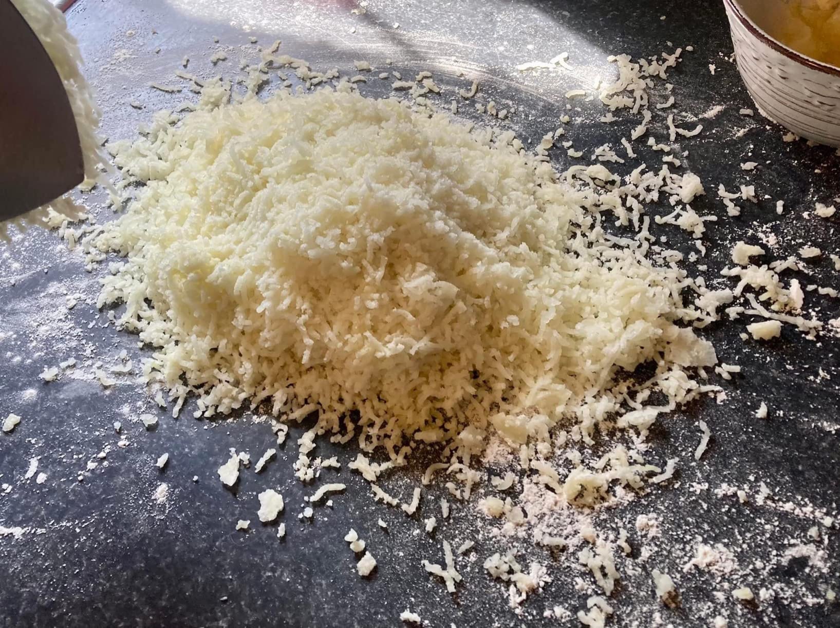 LHS Stainless Steel Potato Ricer and Masher, Heavy Duty Commercial Food Masher, Ergonomic Comfort Grip, Extra Large Capacity, Dishwasher Safe (Black) customer photo 2