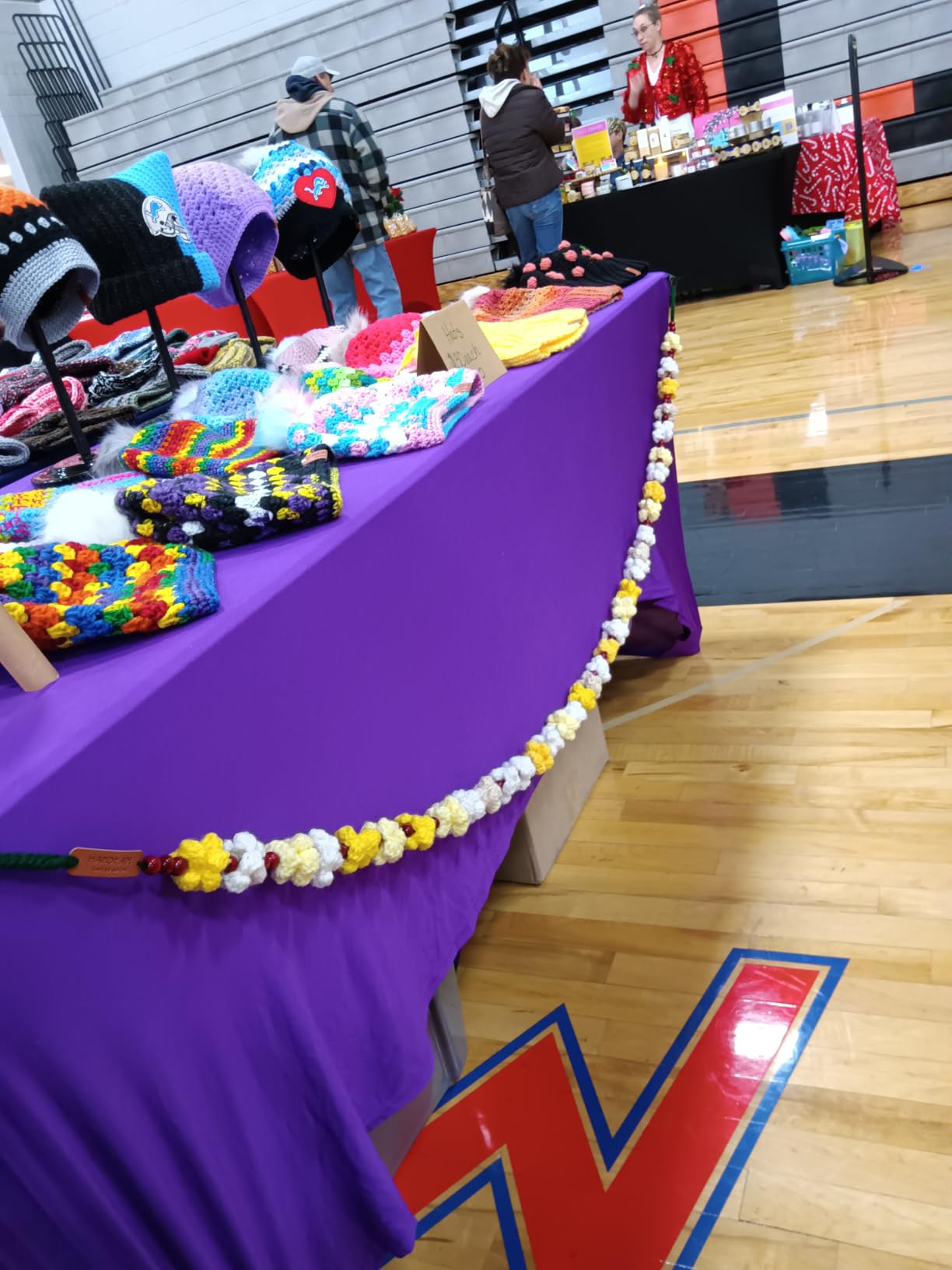 Utopia Kitchen Spandex Tablecloth 2 Pack [4FT, Black] Tight, Fitted, Washable and Wrinkle Resistant Stretch Table Cloth Rectangle Cover for Trade Show, Weddings & Parties [48Lx30Wx30H Inch] customer photo 1