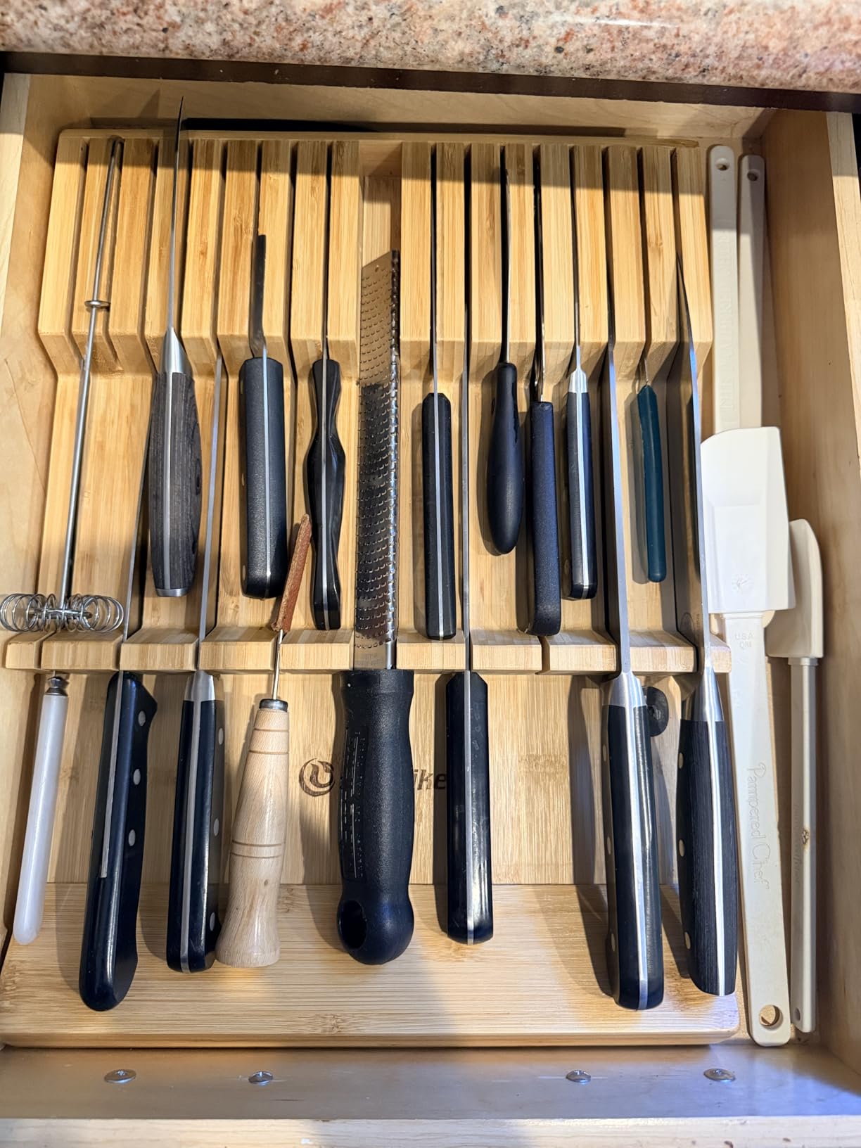 Utoplike In-drawer Knife Block Bamboo Kitchen Knife Drawer Organizer Large, handle Steak knife Holder without Knives, Fit for 16 Knife and 1 Sharpening Steel customer photo 1