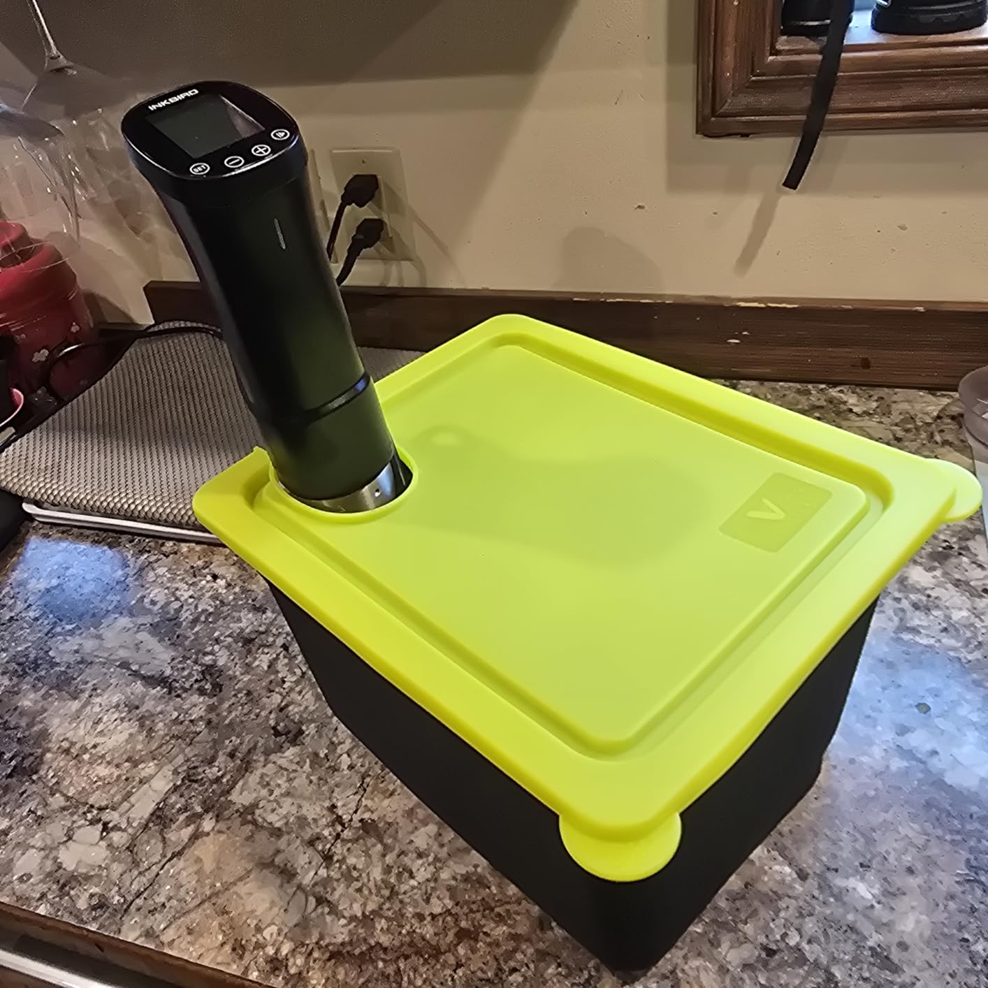 EVERIE 12Qt Sous Vide Container Kit w/Collapsible Lid + Lock-In Divider Rack + Insulating Sleeve - For Long Cooks, Fits Most Clamp-Style Circulators customer photo 1