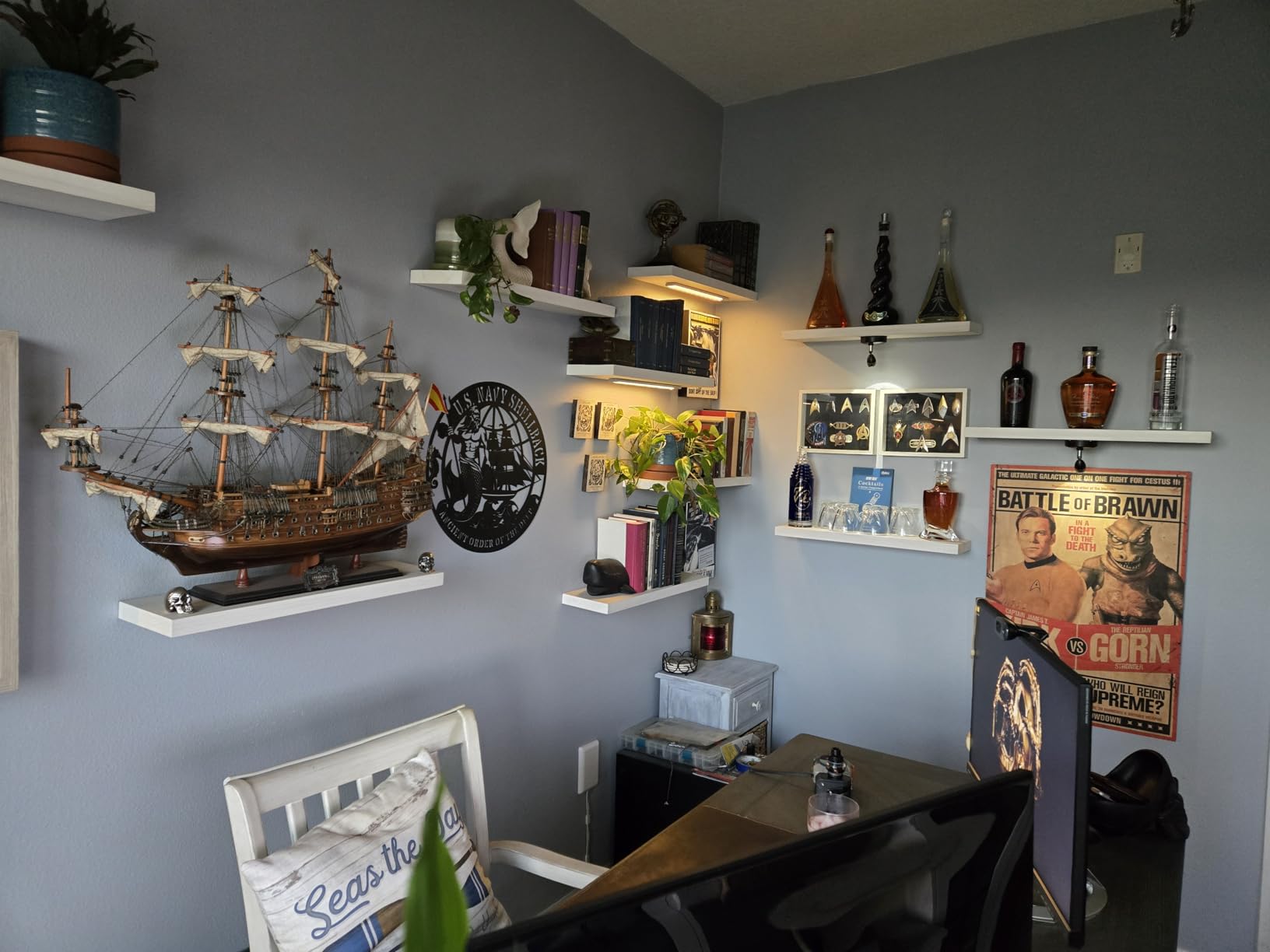 BAOBAB WORKSHOP Wood Floating Shelves for Wall Mounted, 16 inch Walnut Floating Shelf for Bathroom, Solid Wooden Wall Shelves for Kitchen Bedroom Farmhouse, Walnut Finish, 16 x 6.7, Set of 2 customer photo 1